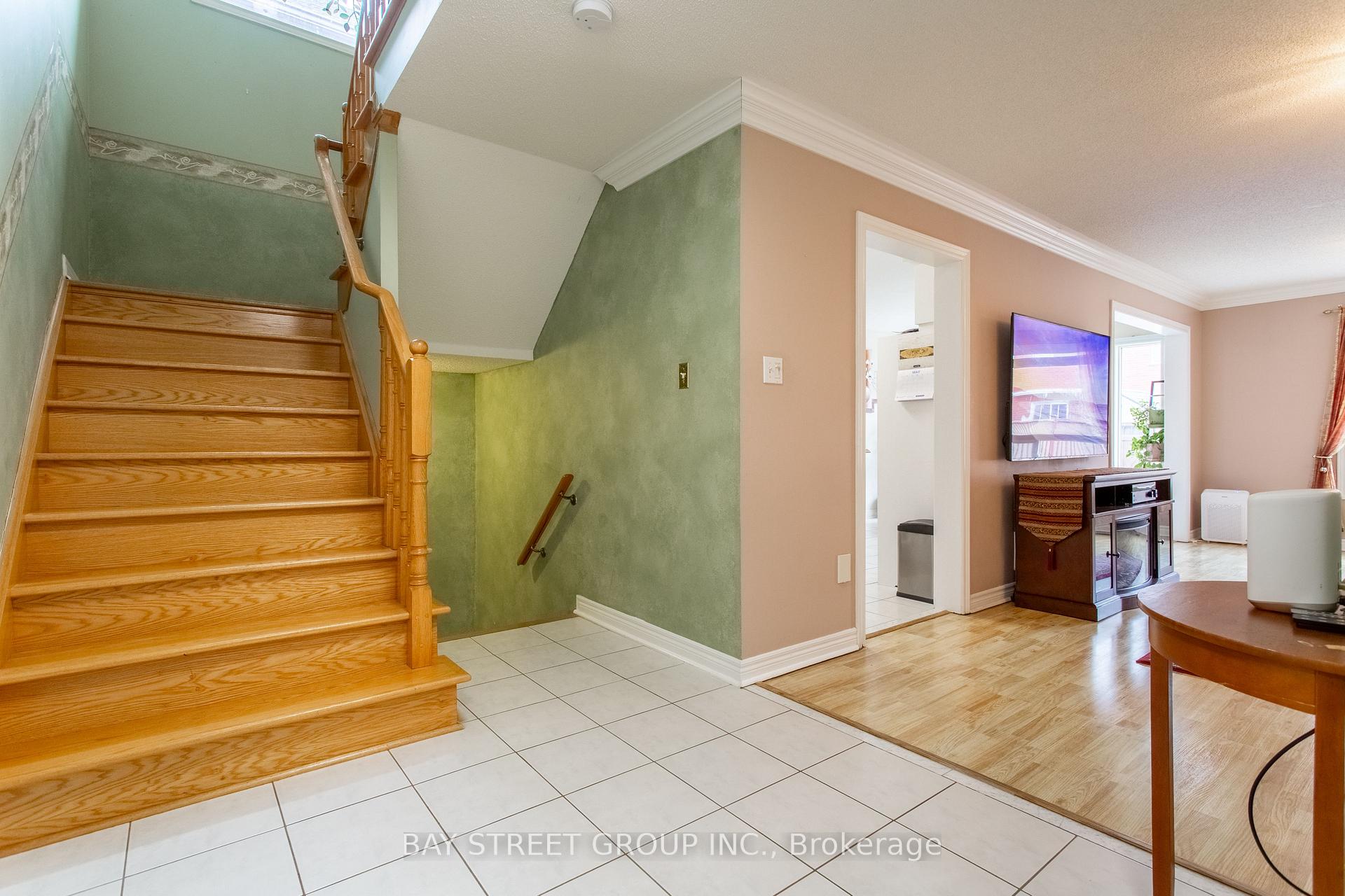 Photo 4 of 5 Cedargrove Road, Caledon, Bolton West — HOMEH