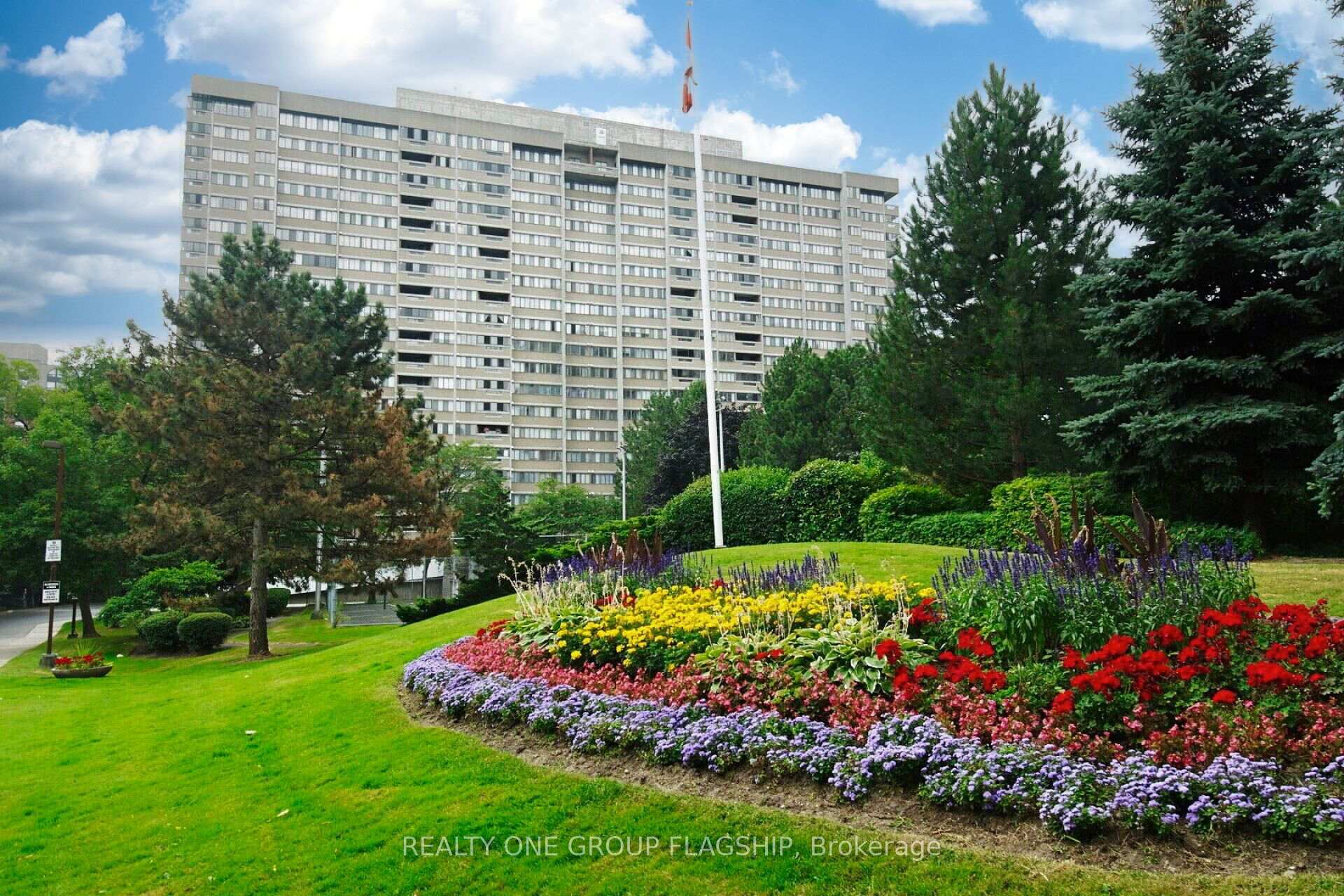 Photo of Unit 1209, 50 Elm Drive E
