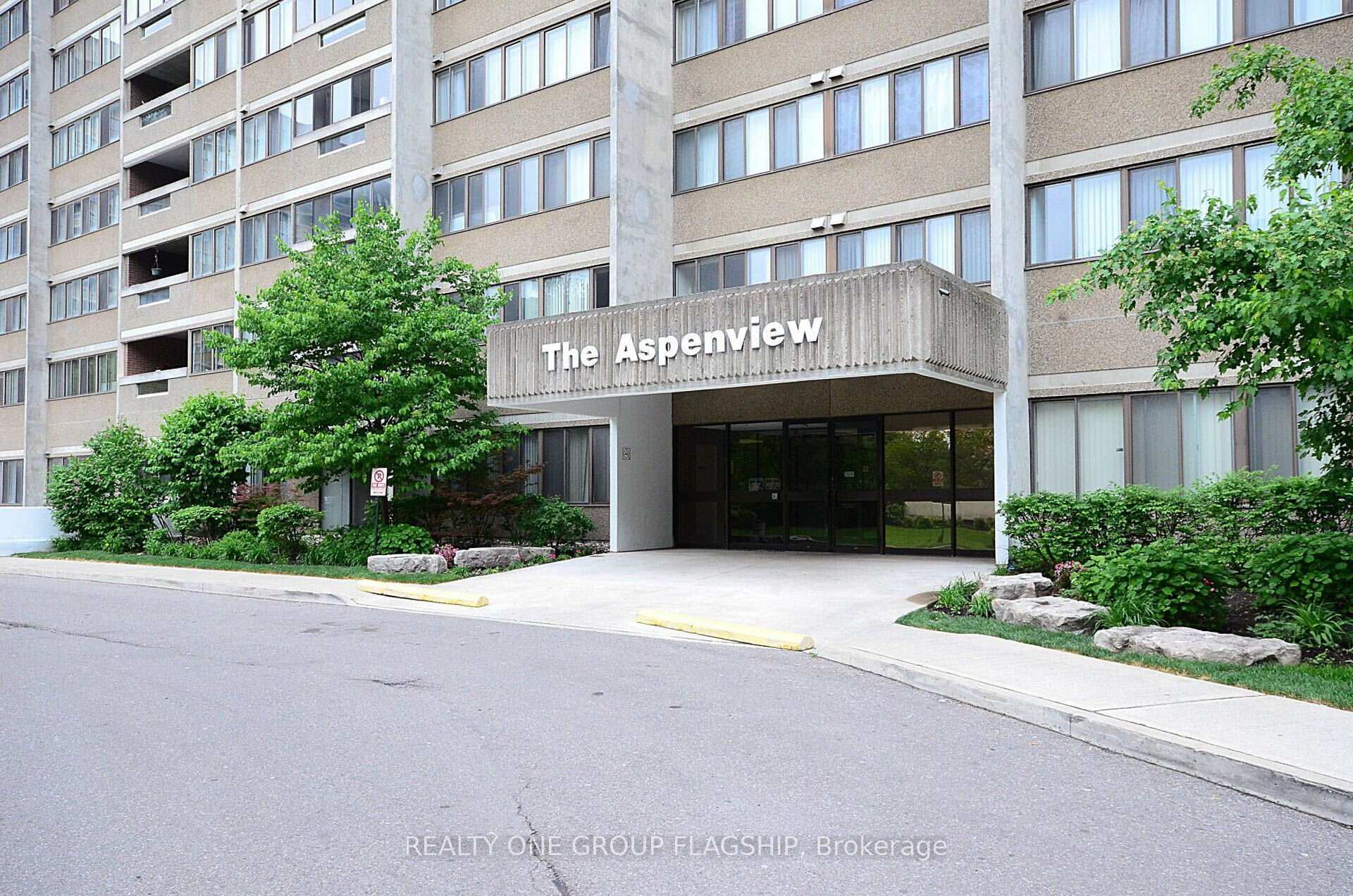 Photo 2 of Unit 1209, 50 Elm Drive E, Mississauga, Mississauga Valleys — HOMEH