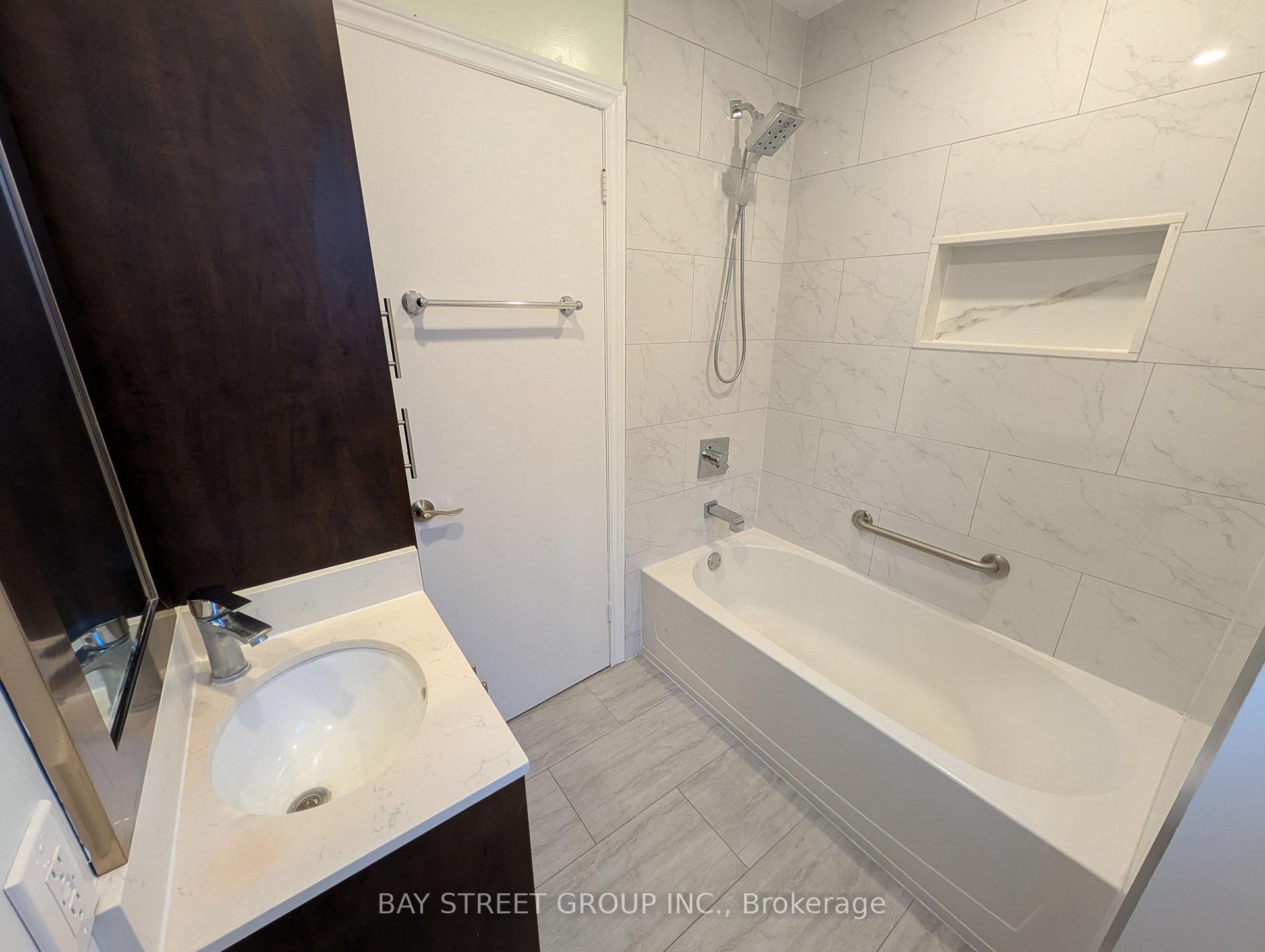 Photo 12 of 88 Frey Crescent, Scarborough, Wexford-Maryvale — HOMEH
