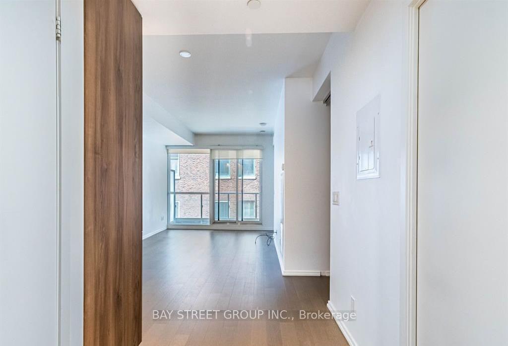 Photo 4 of Unit 1107, 70 Temperance Street, Toronto, Bay Street Corridor — HOMEH