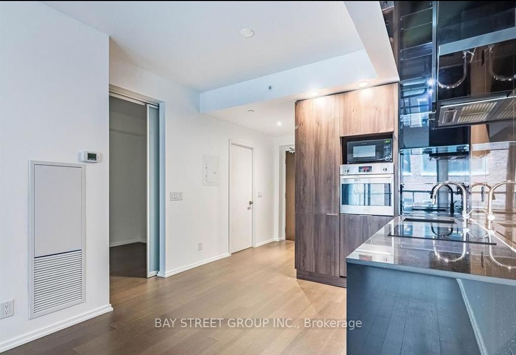 Photo 7 of Unit 1107, 70 Temperance Street, Toronto, Bay Street Corridor — HOMEH