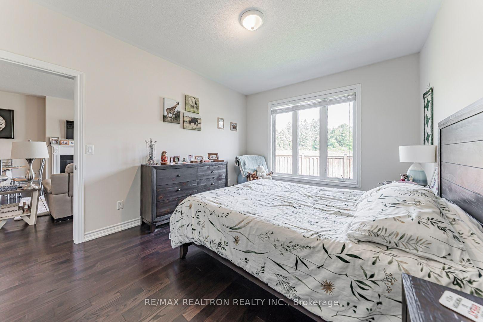 Photo 28 of 33 Washburn Path, Clarington, Courtice — HOMEH