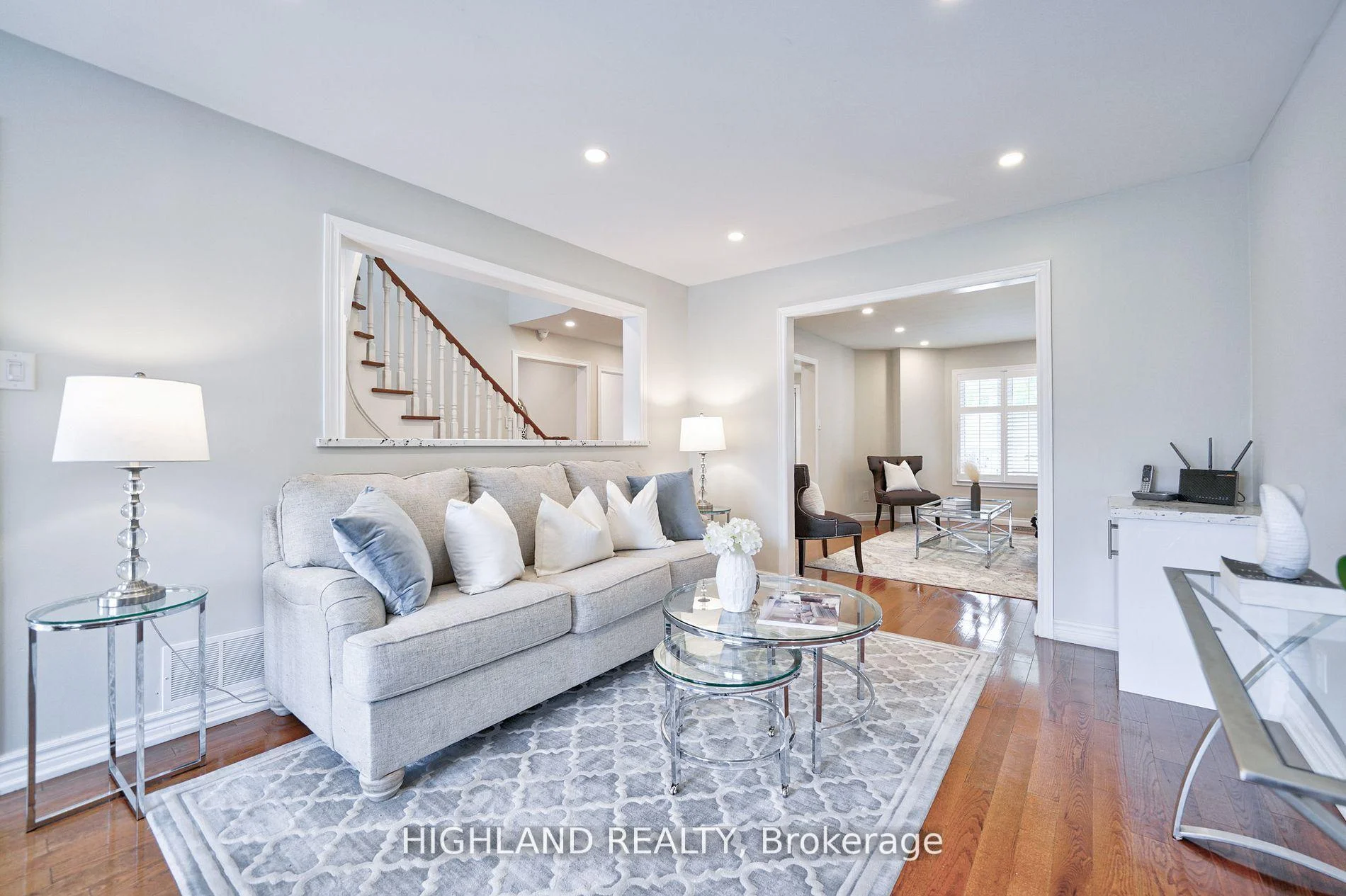 Photo 10 of 3591 Copernicus Drive, Mississauga, Fairview — HOMEH