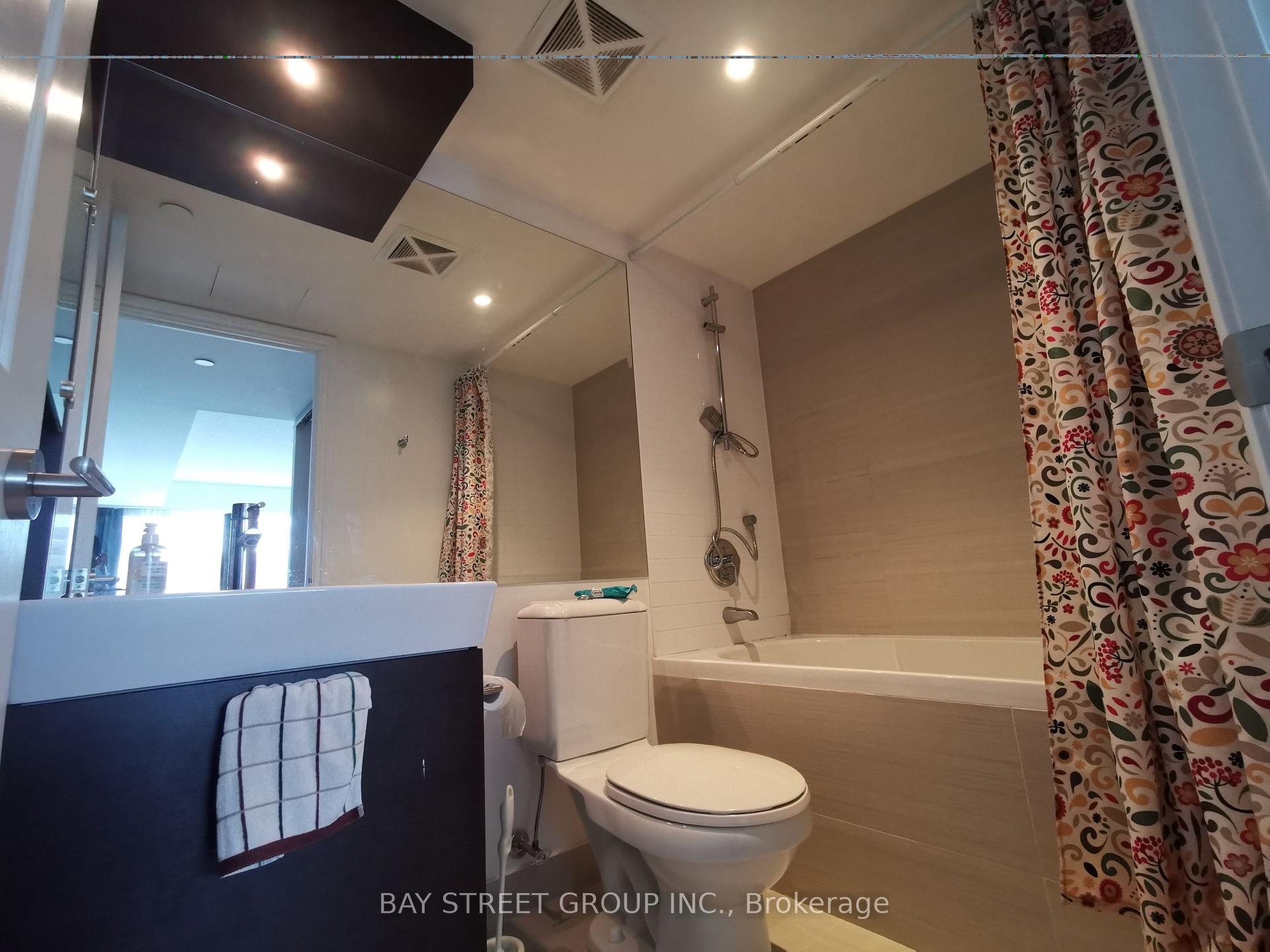 Photo 10 of Unit 1809, 386 Yonge Street, Toronto, Bay Street Corridor — HOMEH