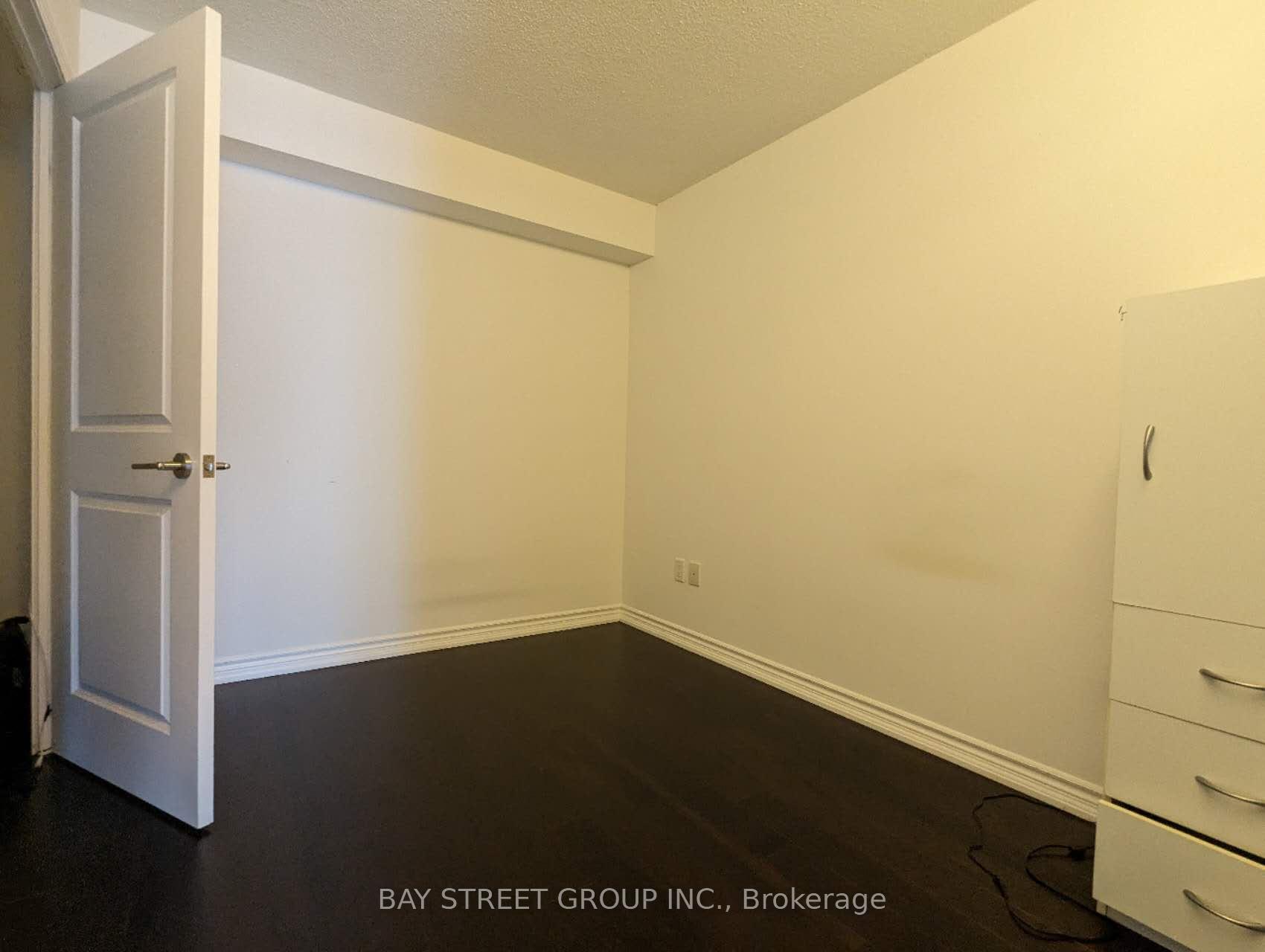 Photo 12 of Unit 1809, 386 Yonge Street, Toronto, Bay Street Corridor — HOMEH