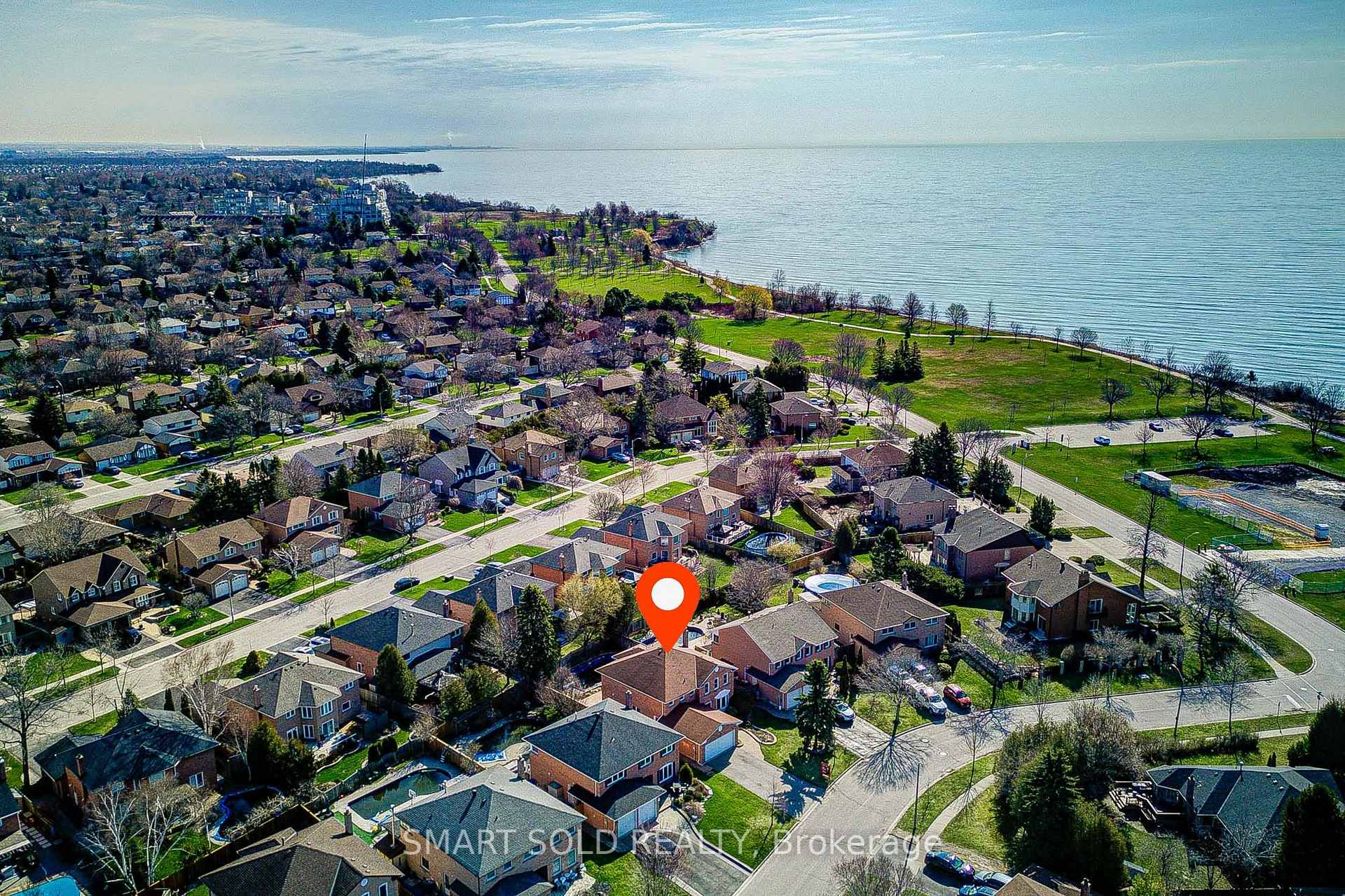 Photo 3 of 33 Love Crescent, Ajax, South West — HOMEH