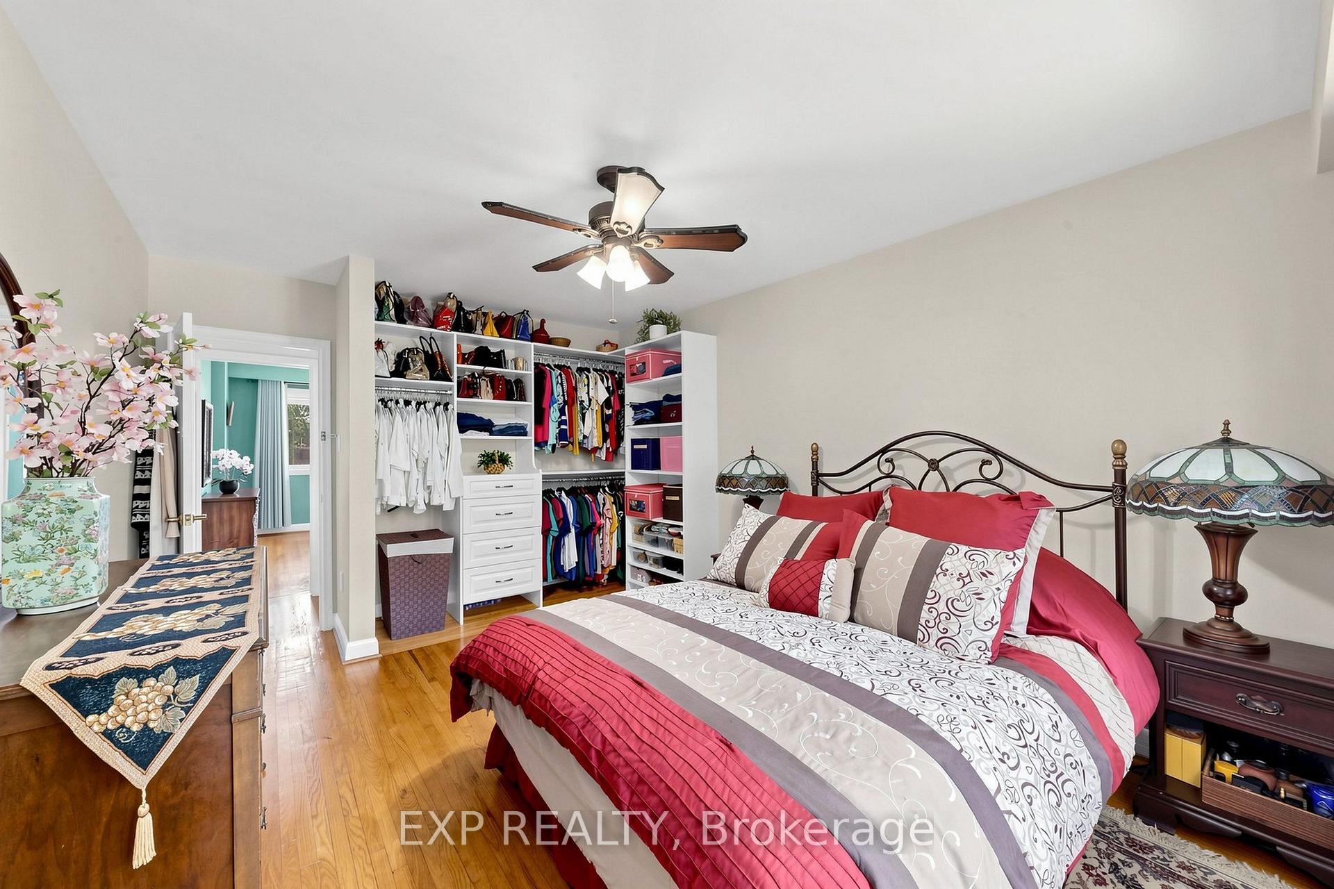 Photo 43 of 77 Letchworth Crescent, North York, Downsview-Roding-CFB — HOMEH