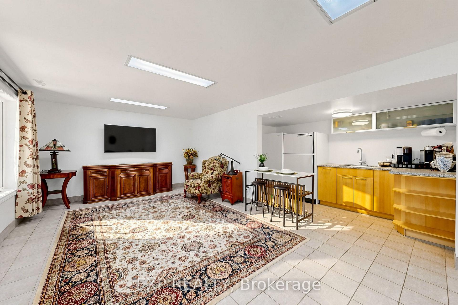 Photo 59 of 77 Letchworth Crescent, North York, Downsview-Roding-CFB — HOMEH