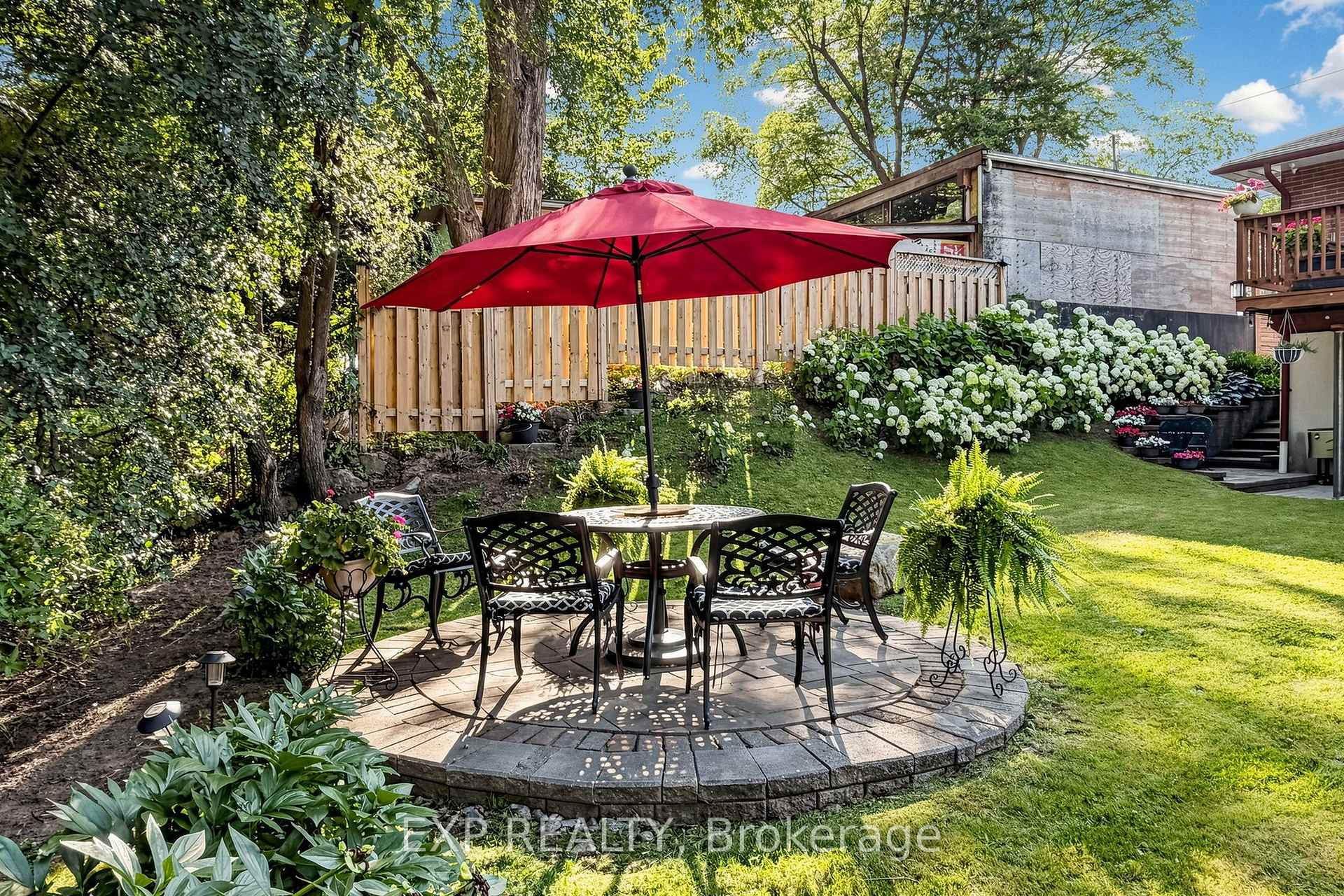 Photo 75 of 77 Letchworth Crescent, North York, Downsview-Roding-CFB — HOMEH