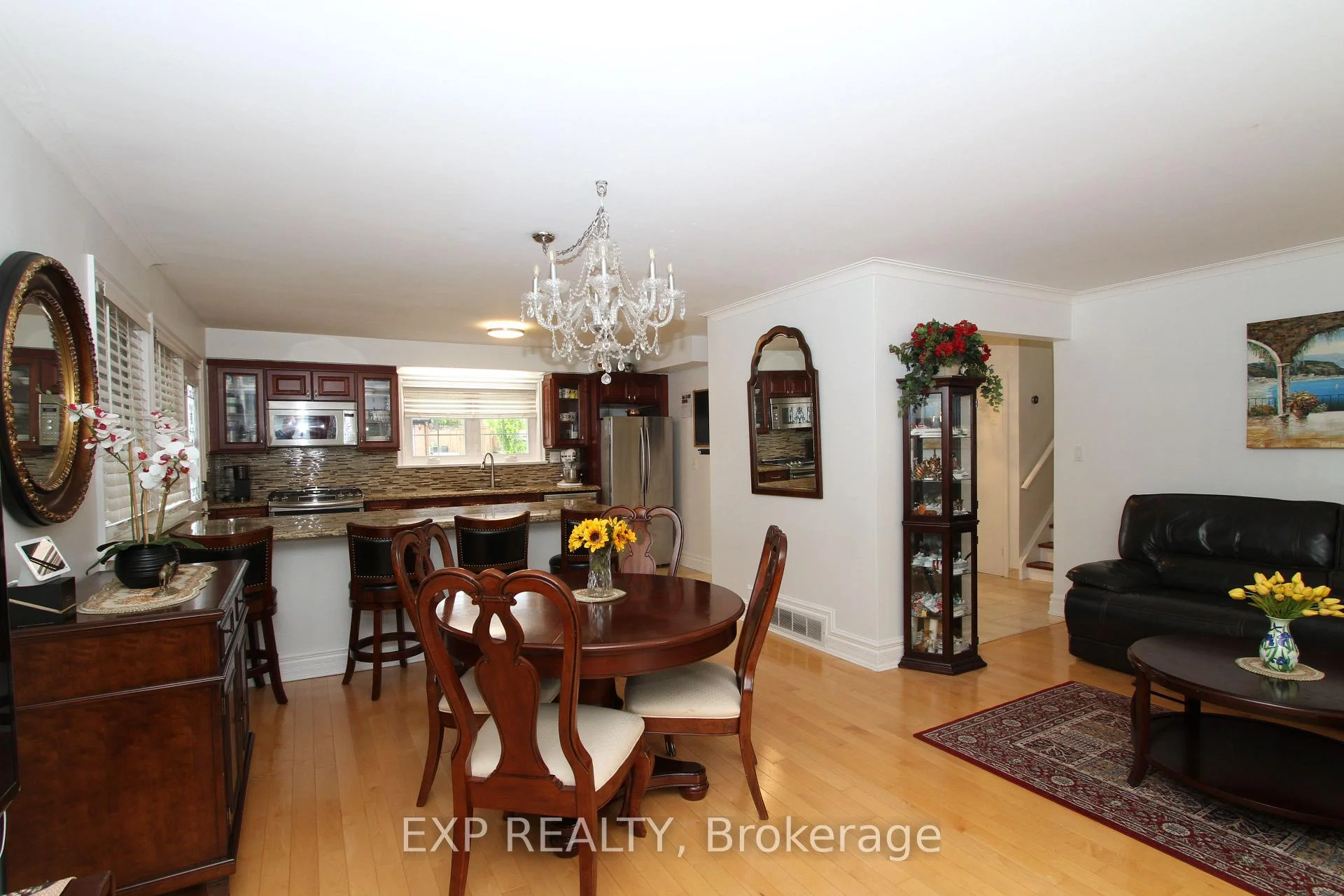 Photo 14 of 77 Letchworth Crescent, North York, Downsview-Roding-CFB — HOMEH