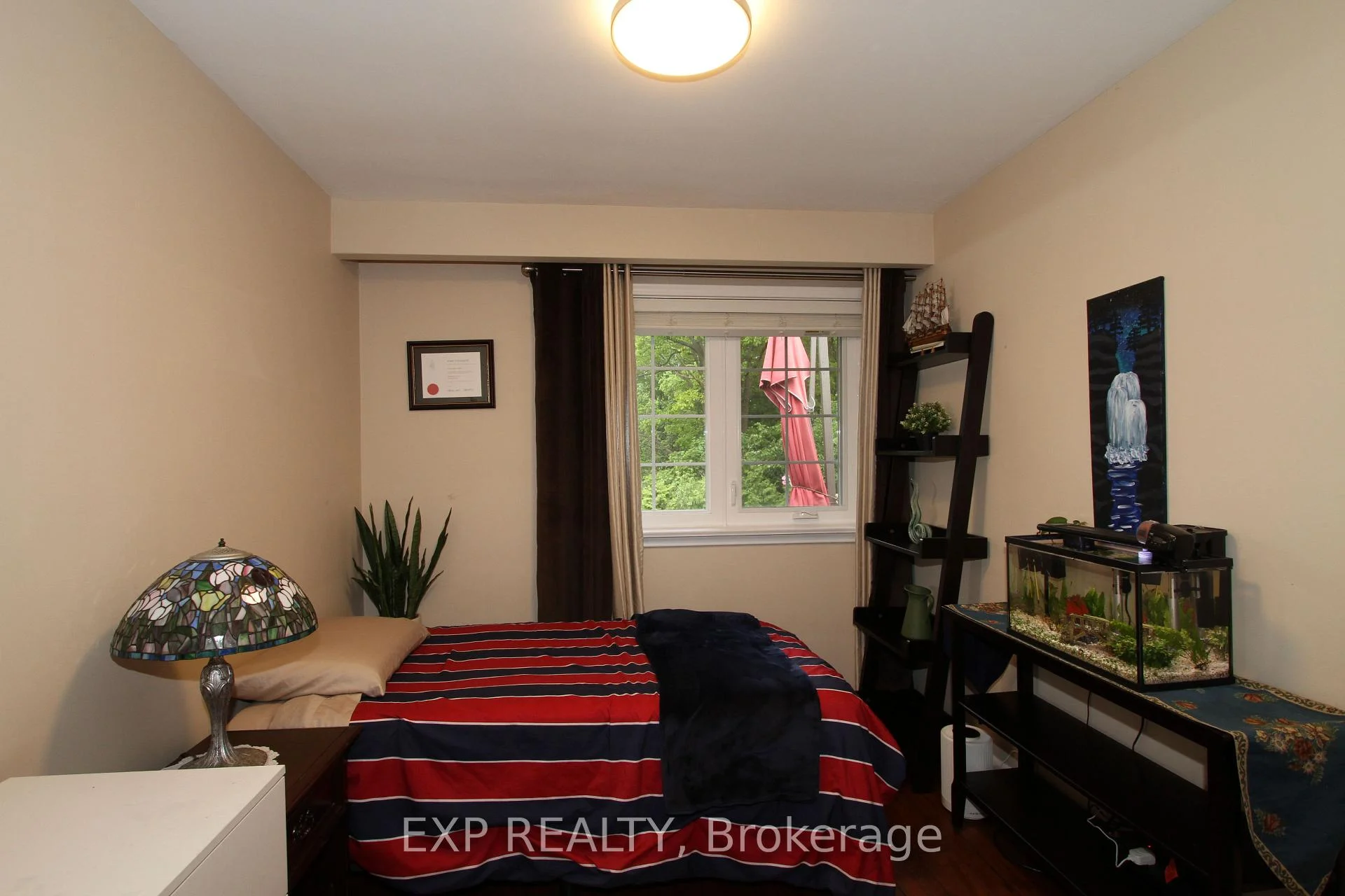 Photo 25 of 77 Letchworth Crescent, North York, Downsview-Roding-CFB — HOMEH