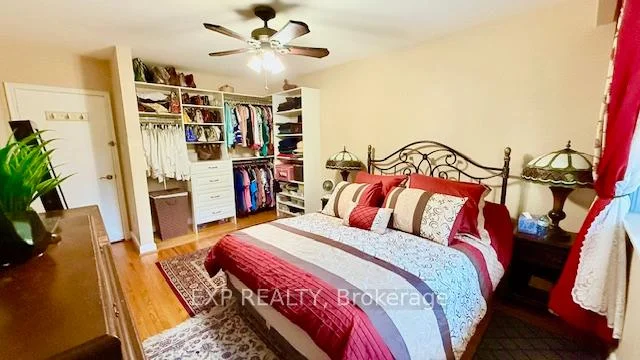 Photo 34 of 77 Letchworth Crescent, North York, Downsview-Roding-CFB — HOMEH