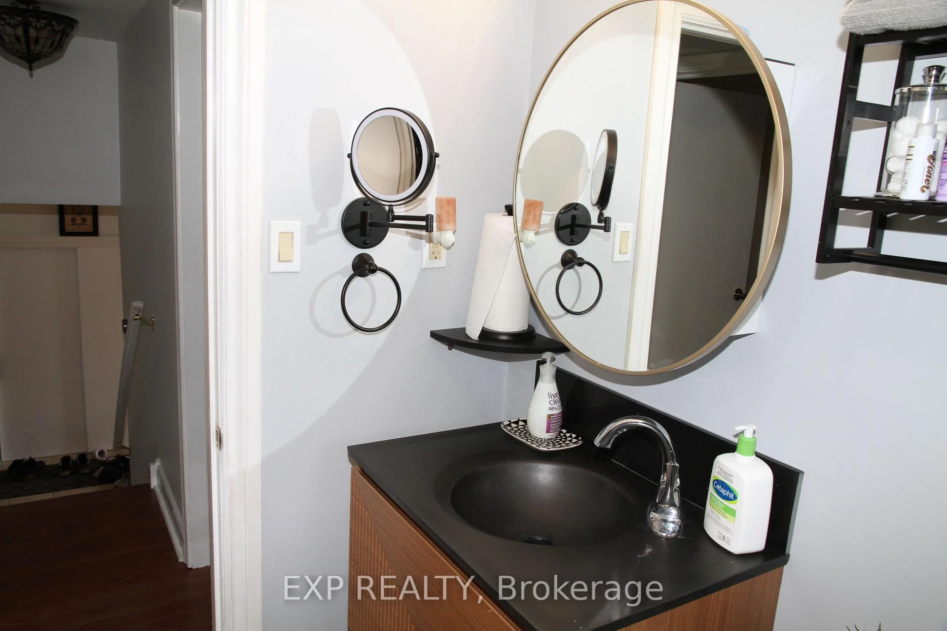 Photo 42 of 77 Letchworth Crescent, North York, Downsview-Roding-CFB — HOMEH