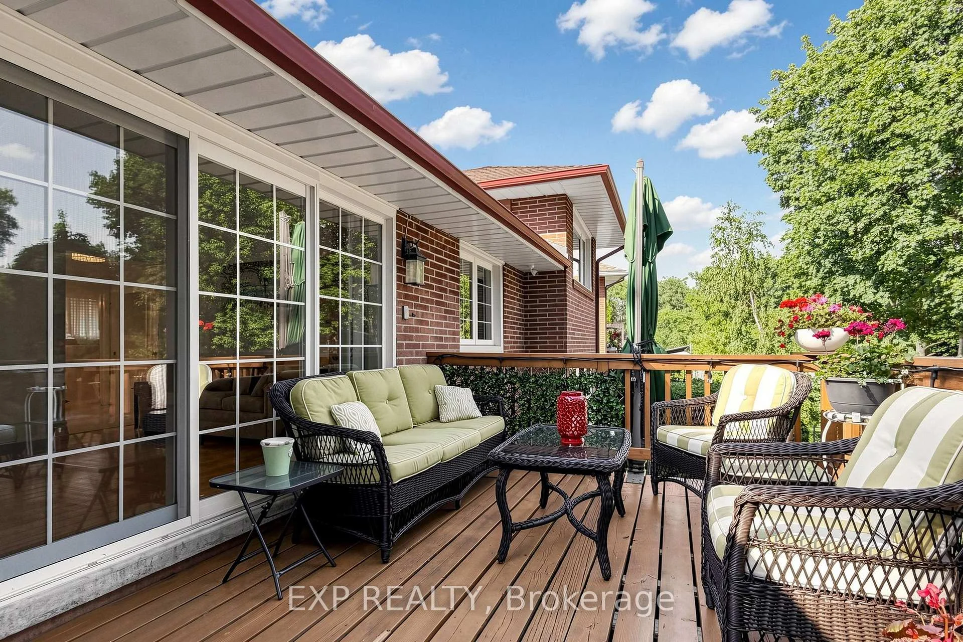 Photo 49 of 77 Letchworth Crescent, North York, Downsview-Roding-CFB — HOMEH