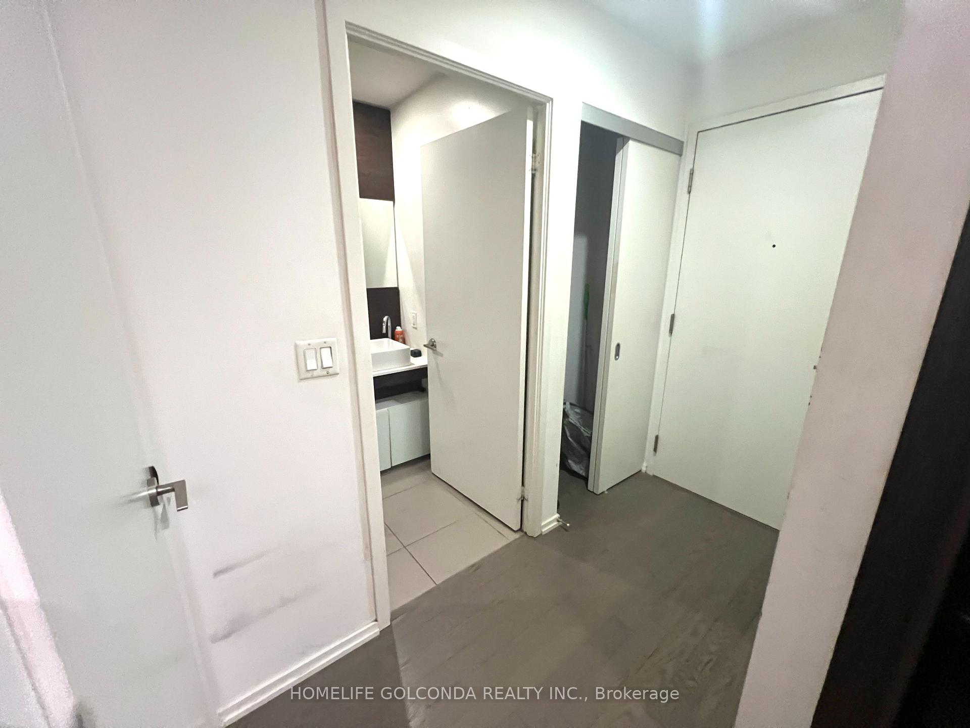 Photo 11 of Unit 1005, 75 St Nicholas Street, Toronto, Bay Street Corridor — HOMEH