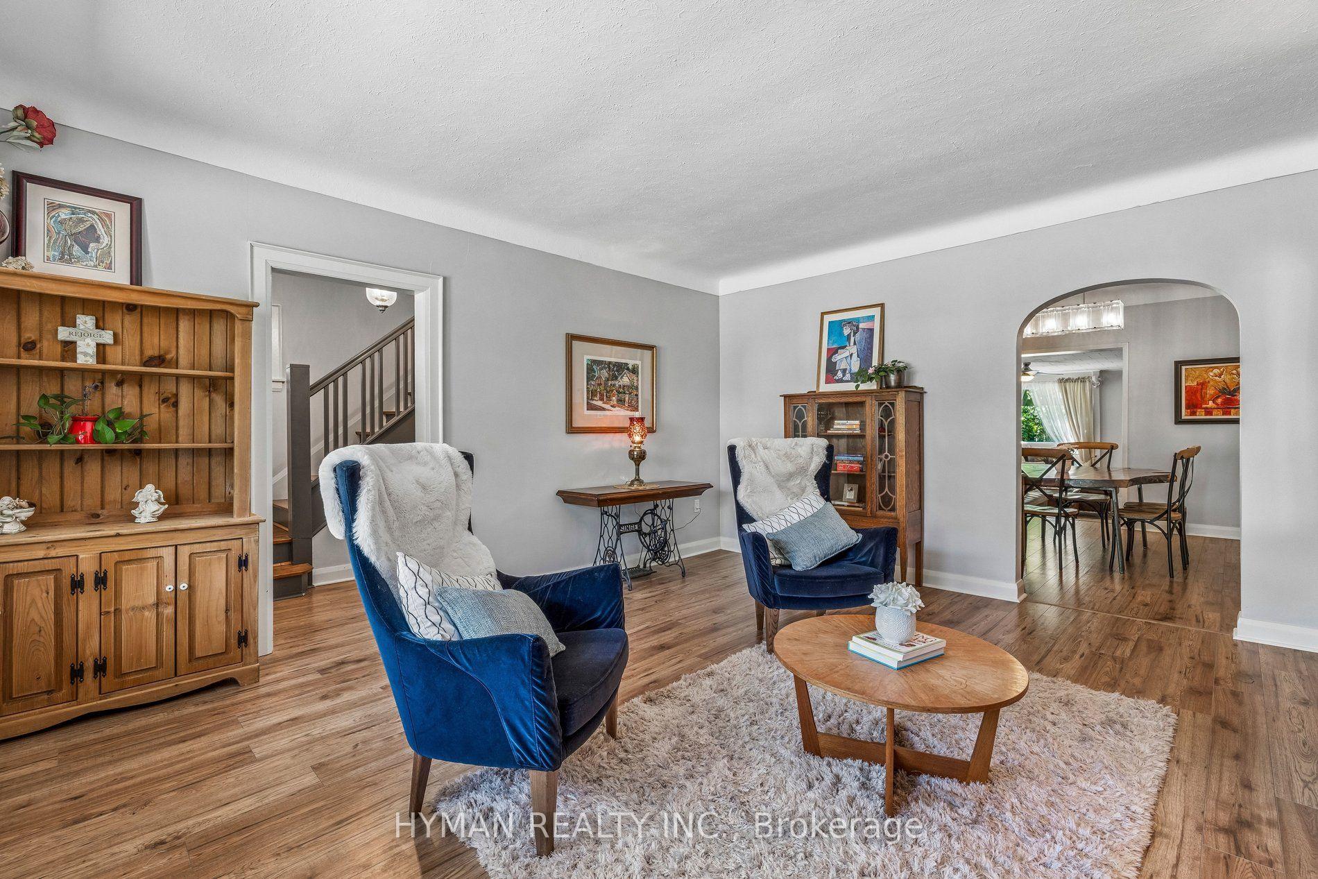 Photo 19 of 240 - 242 Russell Avenue, St. Catharines, Downtown — HOMEH