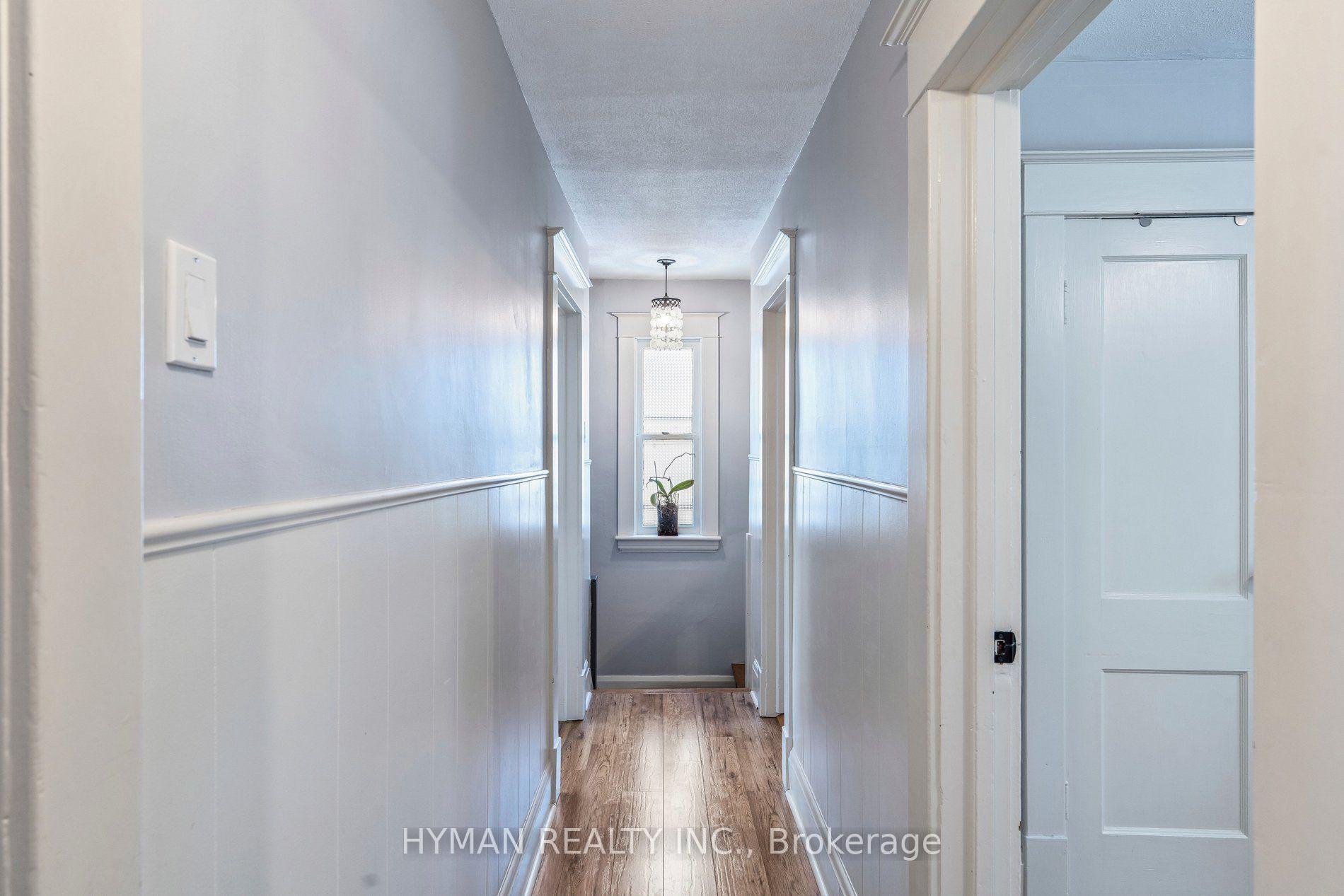 Photo 22 of 240 - 242 Russell Avenue, St. Catharines, Downtown — HOMEH