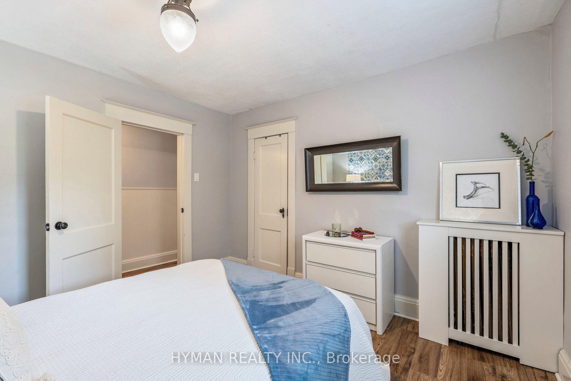 Photo 26 of 240 - 242 Russell Avenue, St. Catharines, Downtown — HOMEH