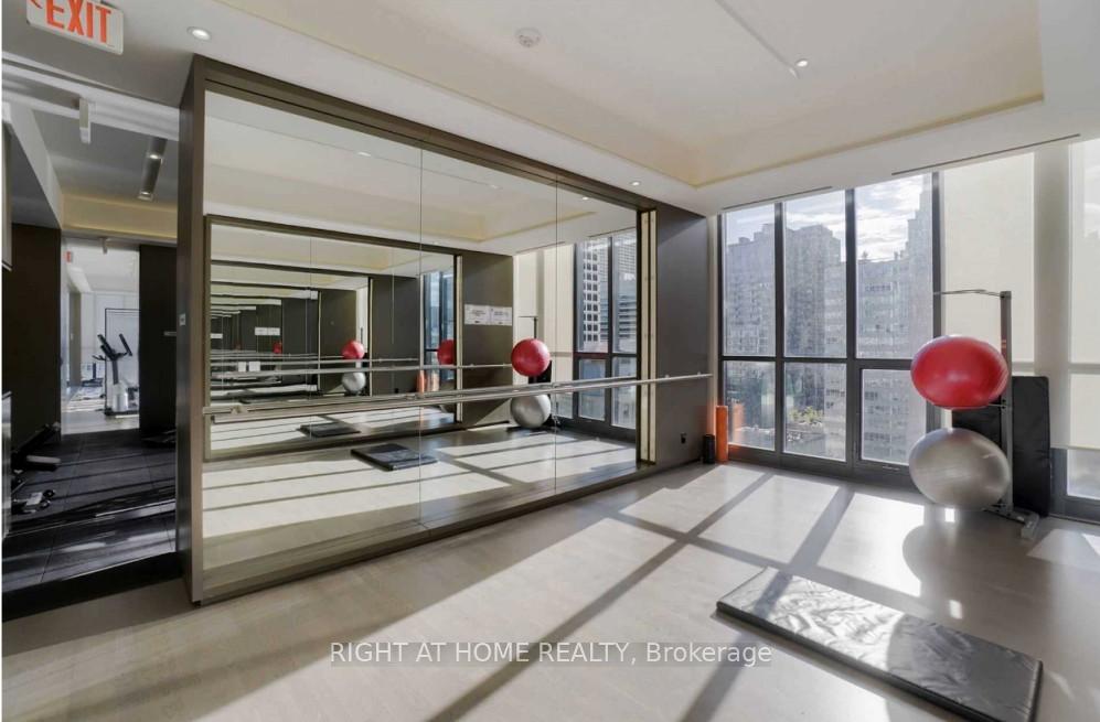 Photo 16 of Unit 520, 101 Charles Street E, Toronto, Church-Yonge Corridor — HOMEH