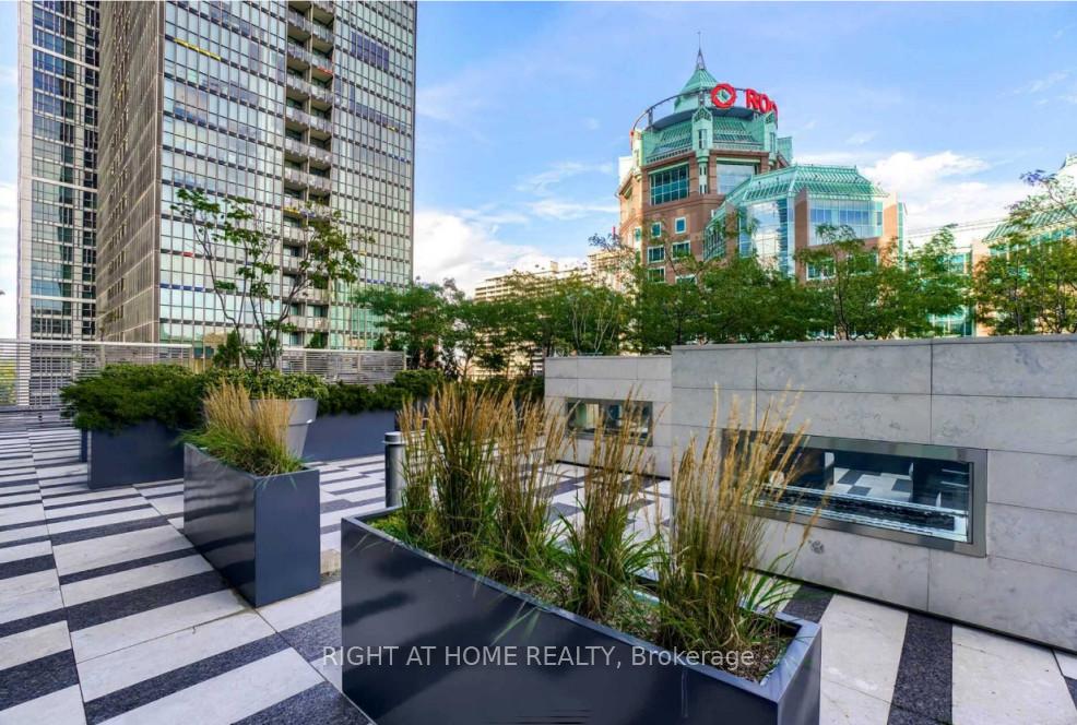 Photo 21 of Unit 520, 101 Charles Street E, Toronto, Church-Yonge Corridor — HOMEH