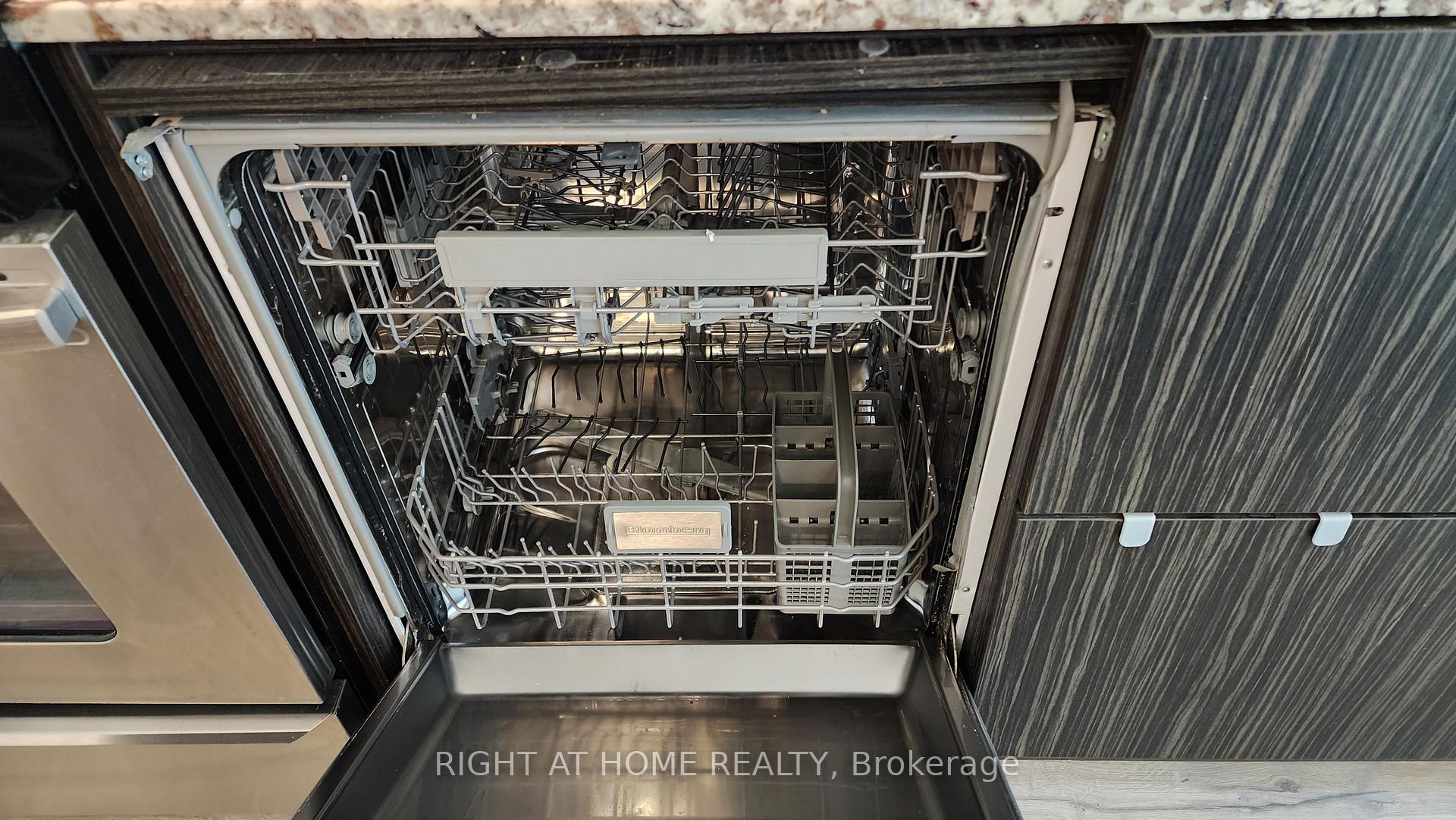 Photo 32 of Unit 520, 101 Charles Street E, Toronto, Church-Yonge Corridor — HOMEH