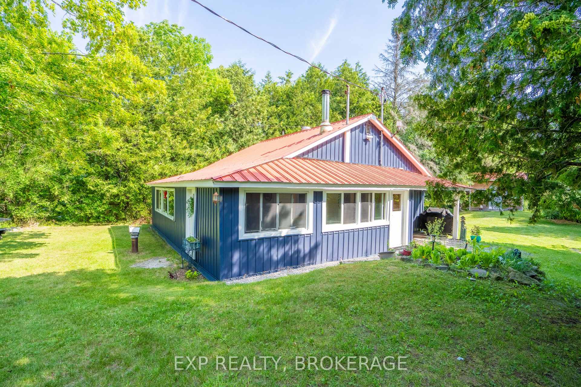 Photo of 1026 Arcol Road