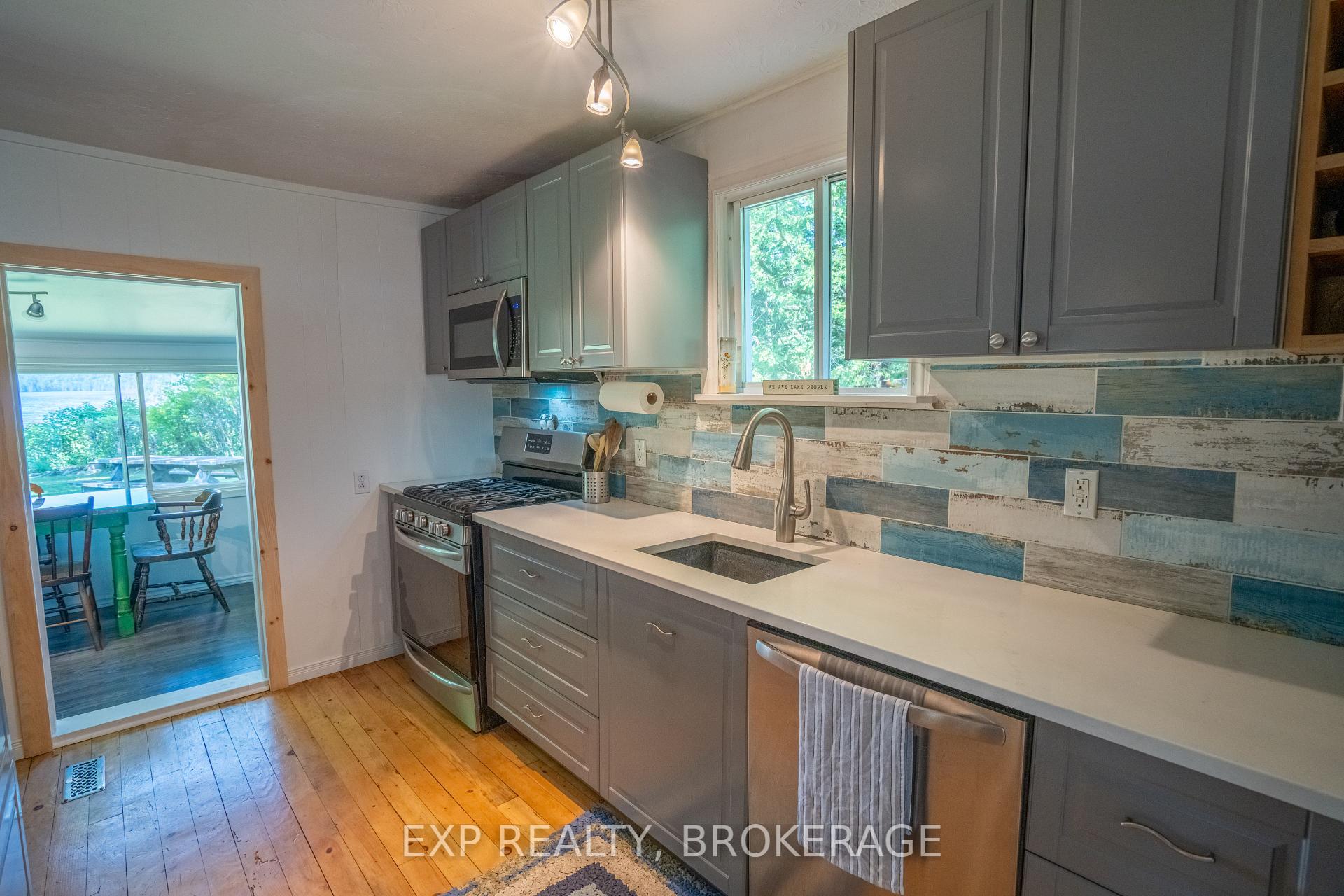 Photo 13 of 1026 Arcol Road, Frontenac, Frontenac North — HOMEH