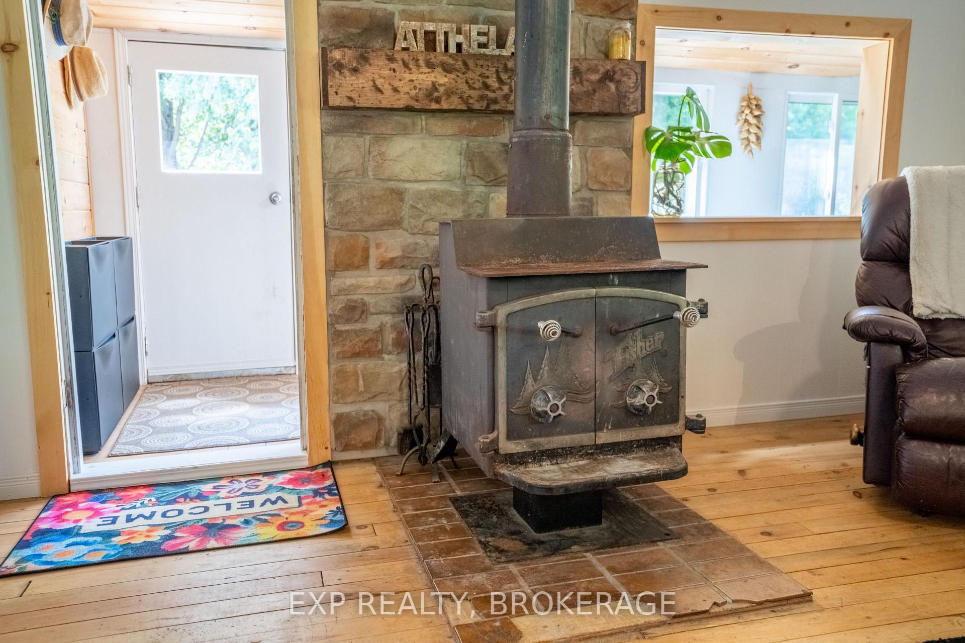 Photo 17 of 1026 Arcol Road, Frontenac, Frontenac North — HOMEH