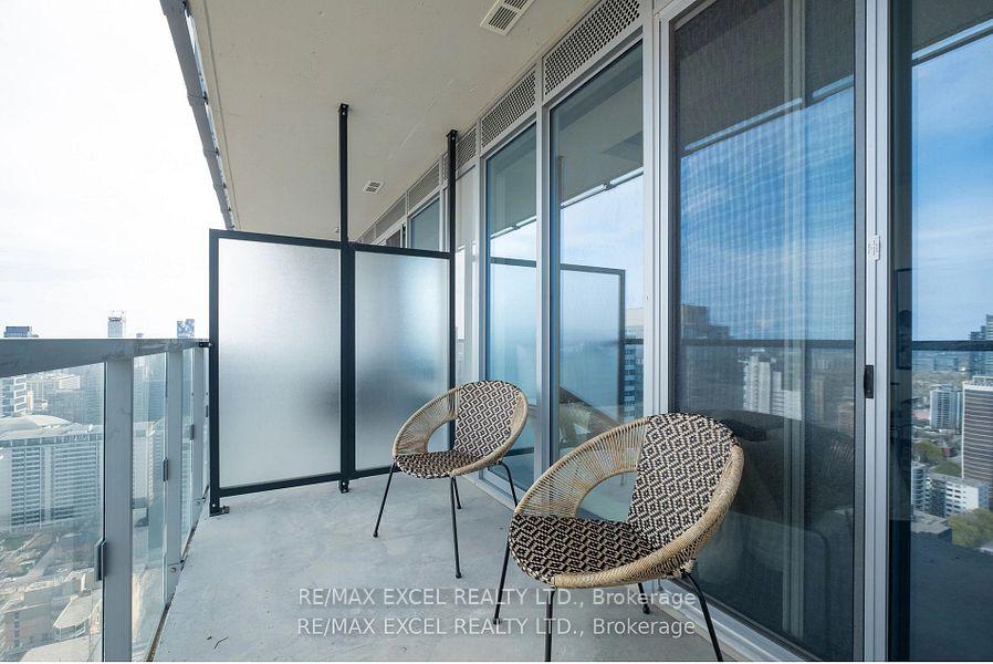 Photo 8 of Unit 3805, 3 Gloucester Street, Toronto, Church-Yonge Corridor — HOMEH