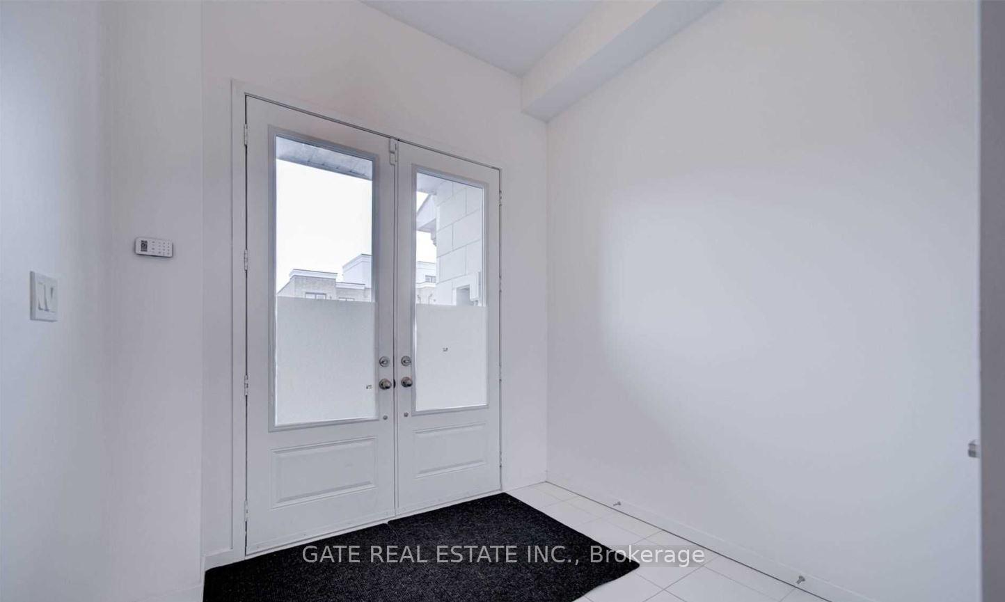 Photo 3 of 189 Elyse Court, Aurora, Bayview Northeast — HOMEH