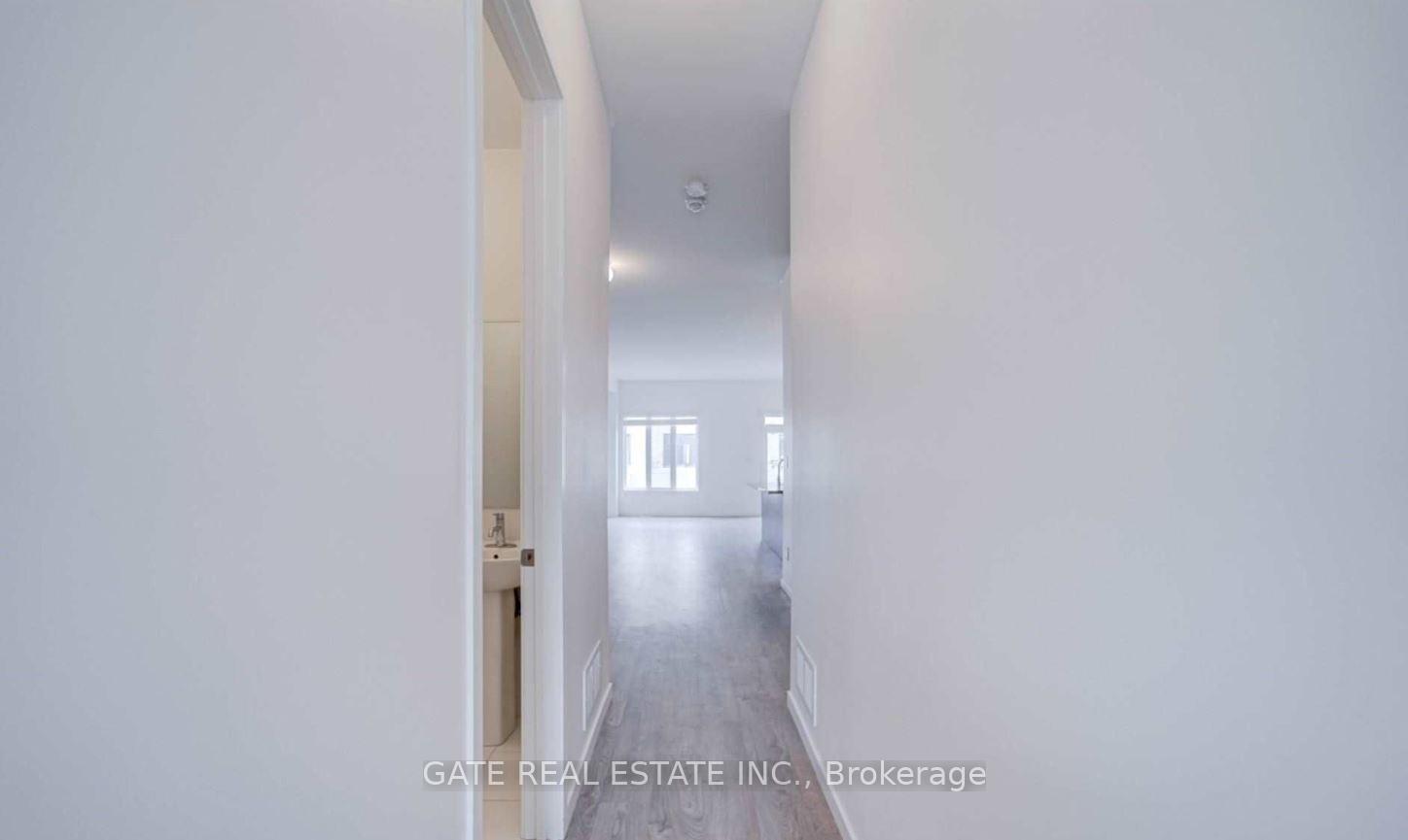 Photo 4 of 189 Elyse Court, Aurora, Bayview Northeast — HOMEH