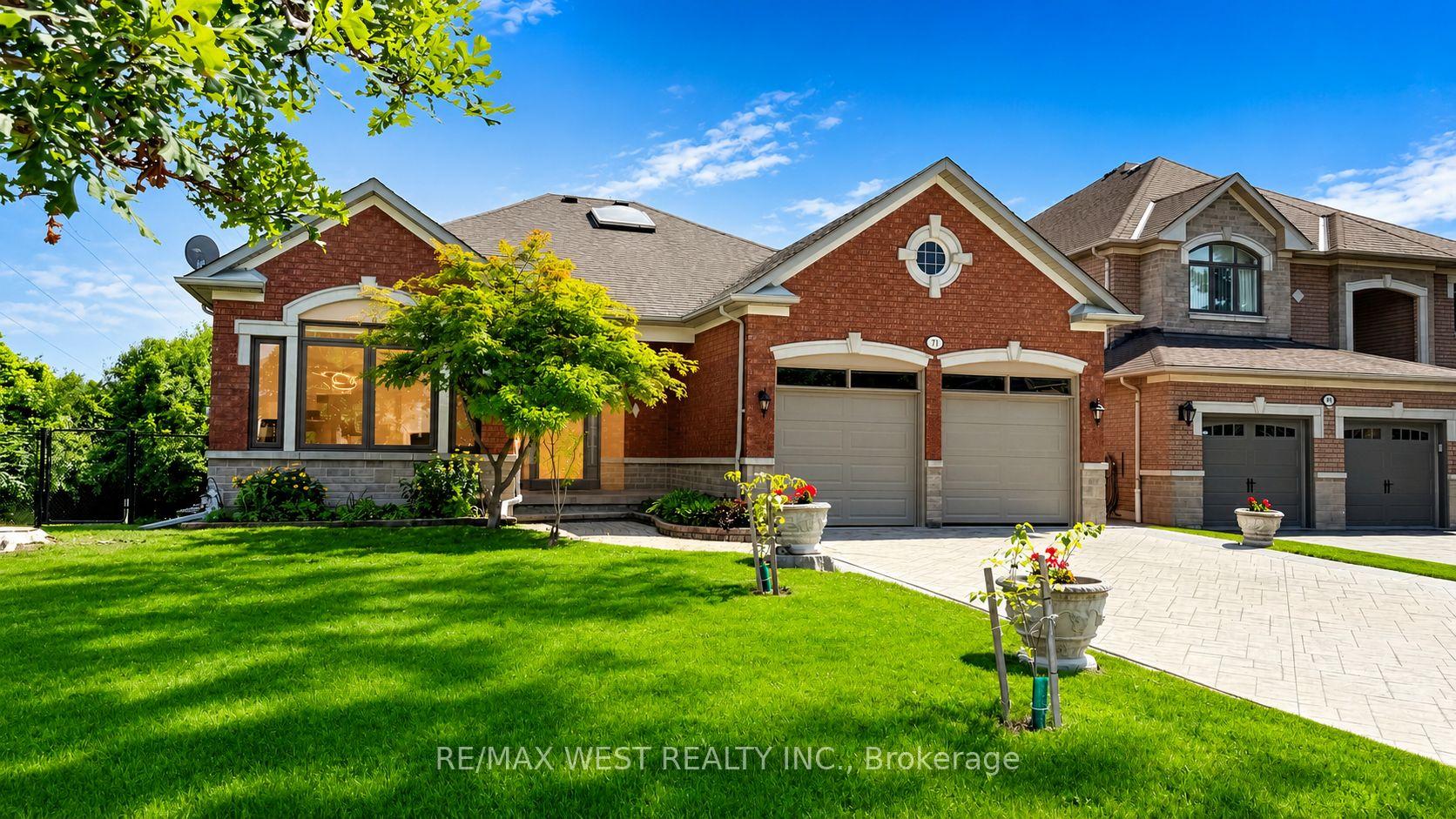 Front of 71 Gidleigh Park Cres