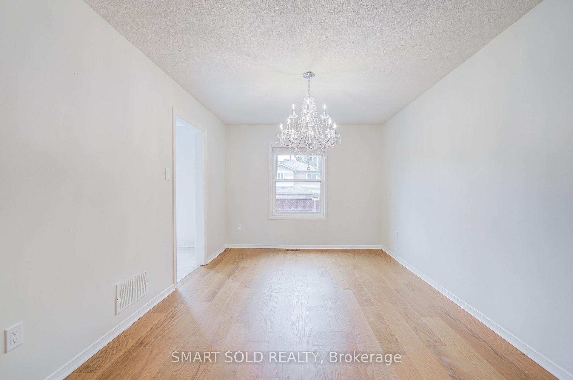 Photo 6 of 19 Justus Drive, Richmond Hill, Devonsleigh — HOMEH