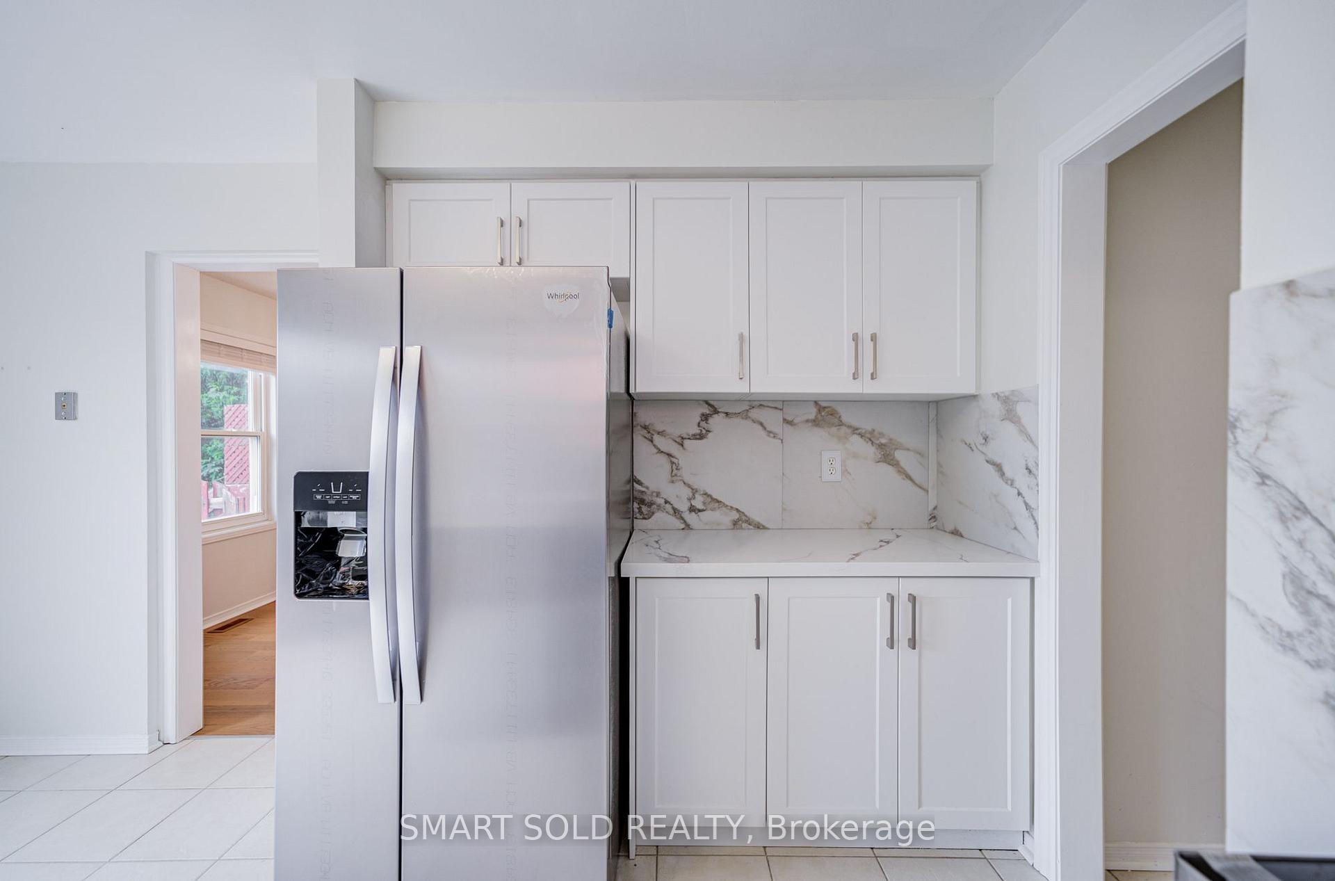 Photo 18 of 19 Justus Drive, Richmond Hill, Devonsleigh — HOMEH