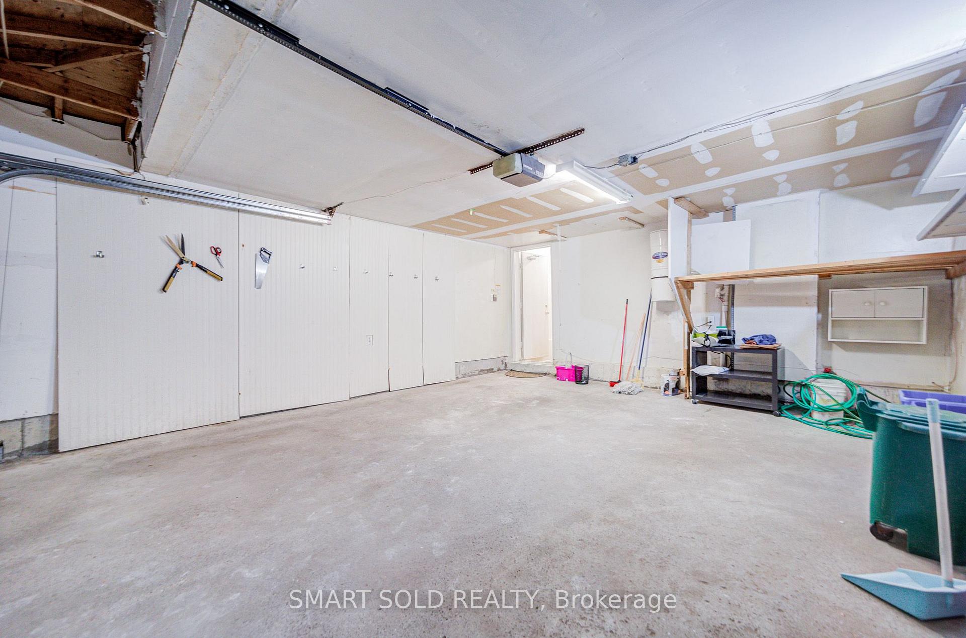 Photo 33 of 19 Justus Drive, Richmond Hill, Devonsleigh — HOMEH