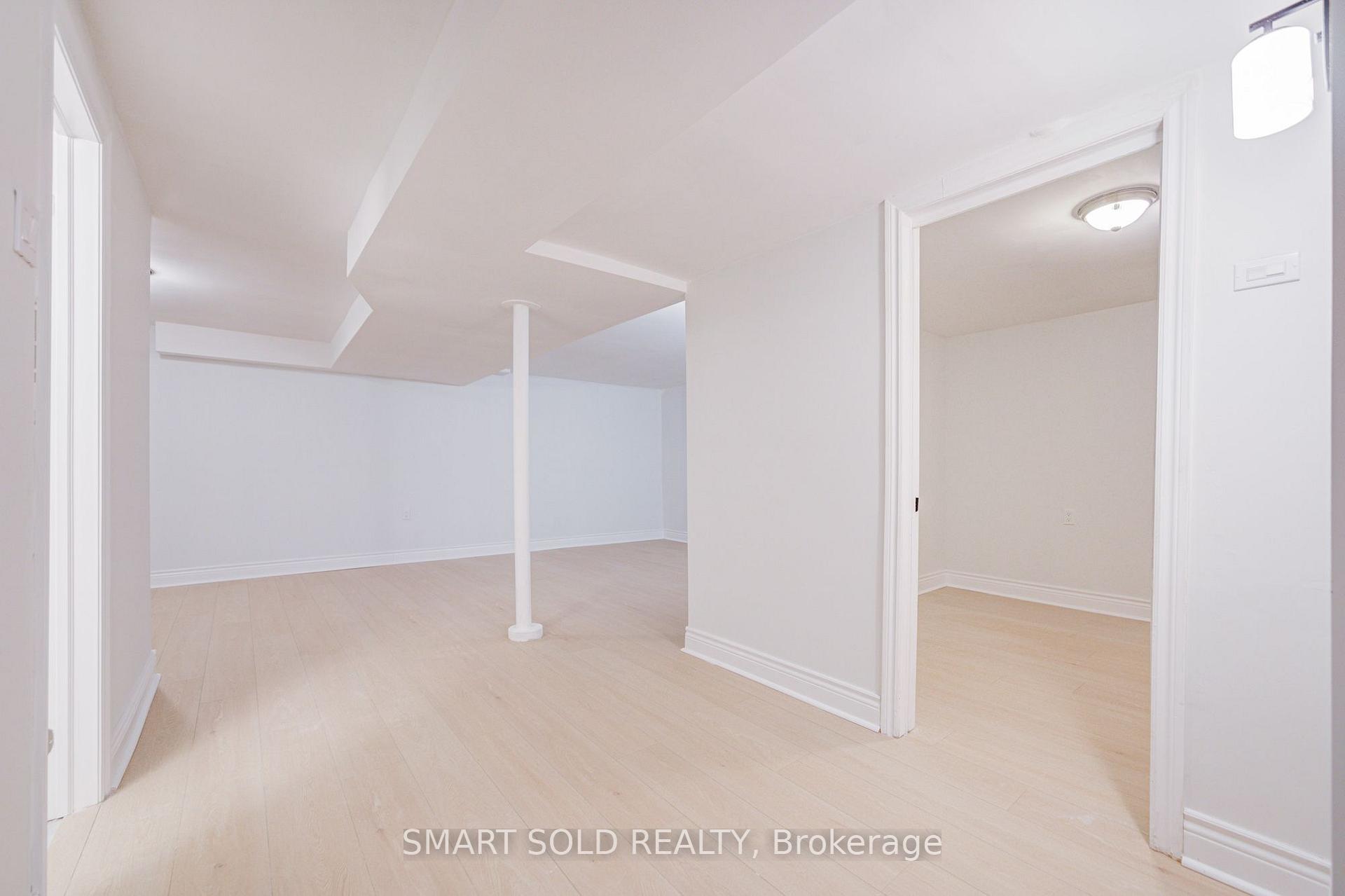 Photo 38 of 19 Justus Drive, Richmond Hill, Devonsleigh — HOMEH