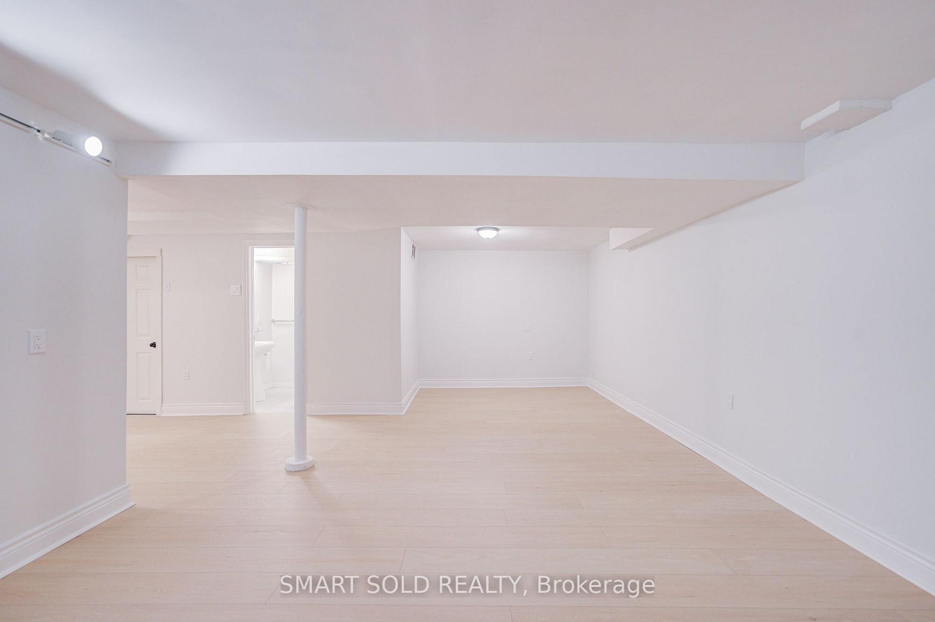 Photo 40 of 19 Justus Drive, Richmond Hill, Devonsleigh — HOMEH