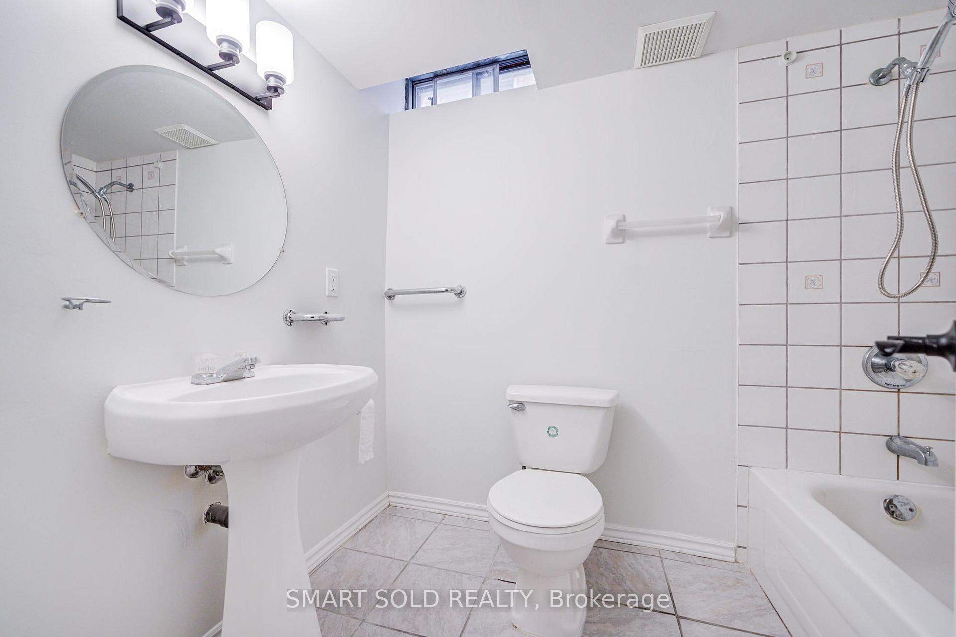 Photo 41 of 19 Justus Drive, Richmond Hill, Devonsleigh — HOMEH