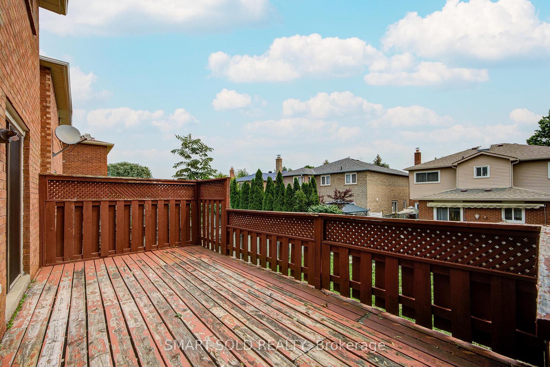 Photo 49 of 19 Justus Drive, Richmond Hill, Devonsleigh — HOMEH