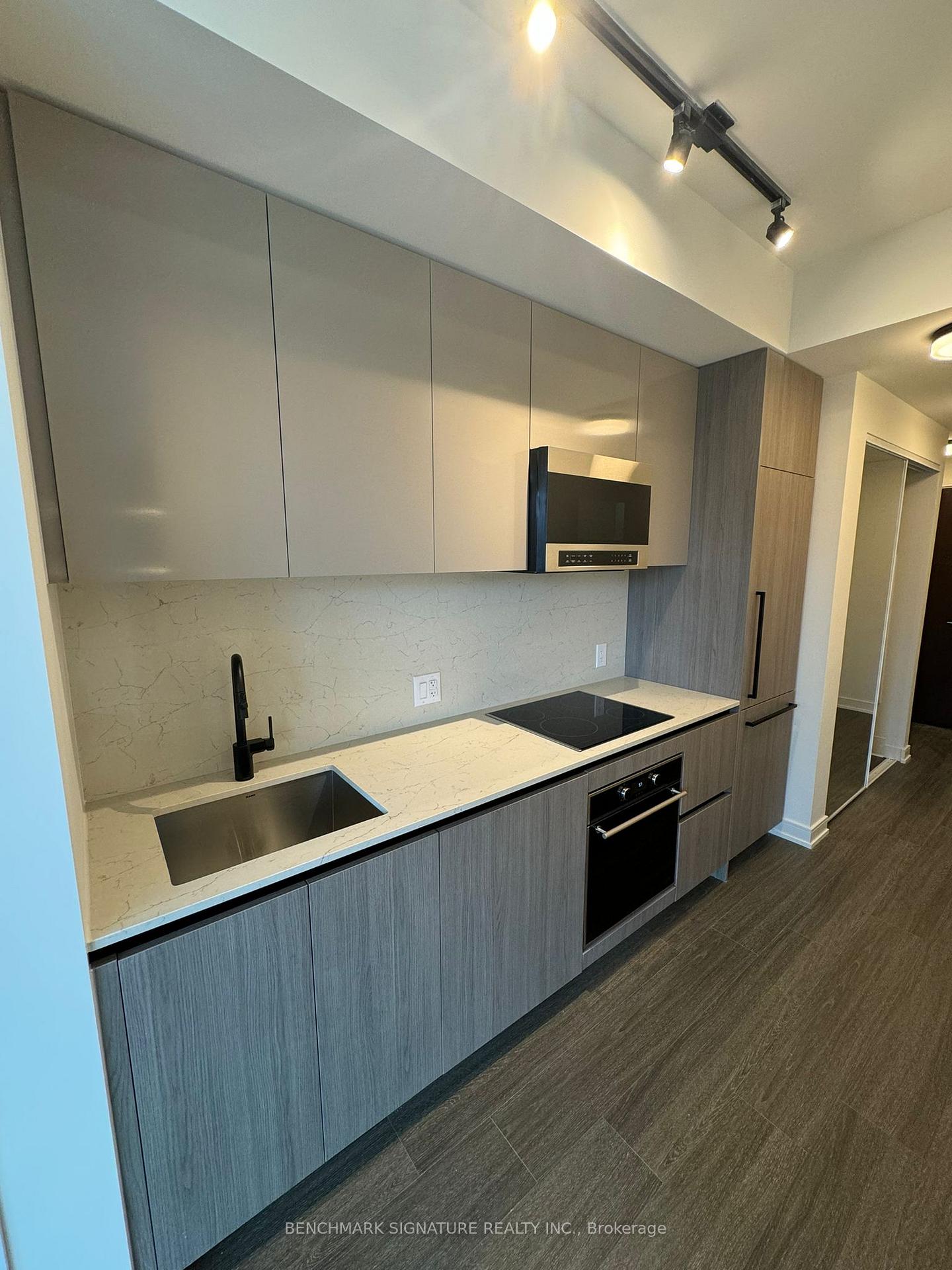 Photo 6 of Unit 701, 425 Front Street E, Toronto, Waterfront Communities — HOMEH