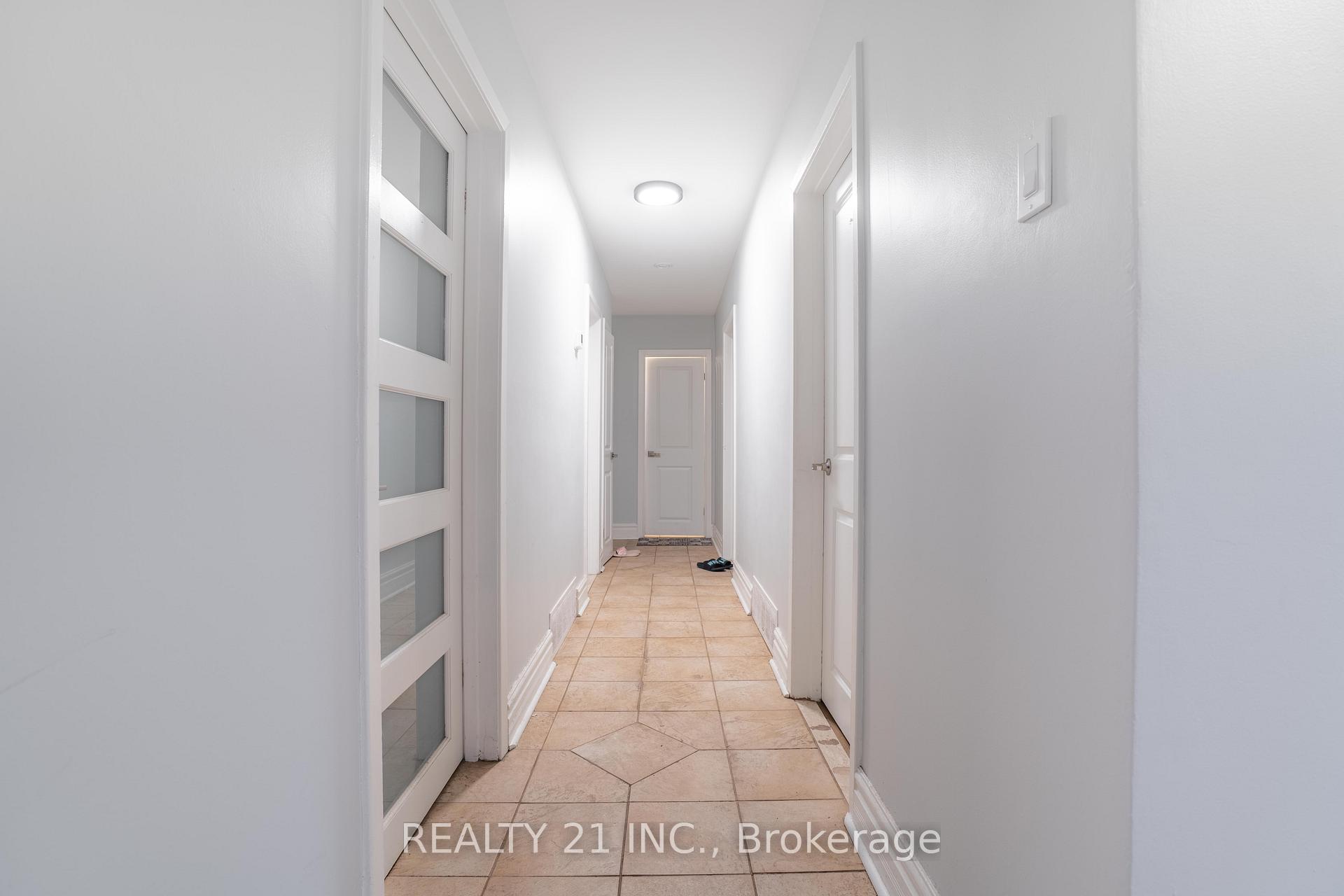 Photo 8 of 7 Brightside Drive, Scarborough, West Hill — HOMEH