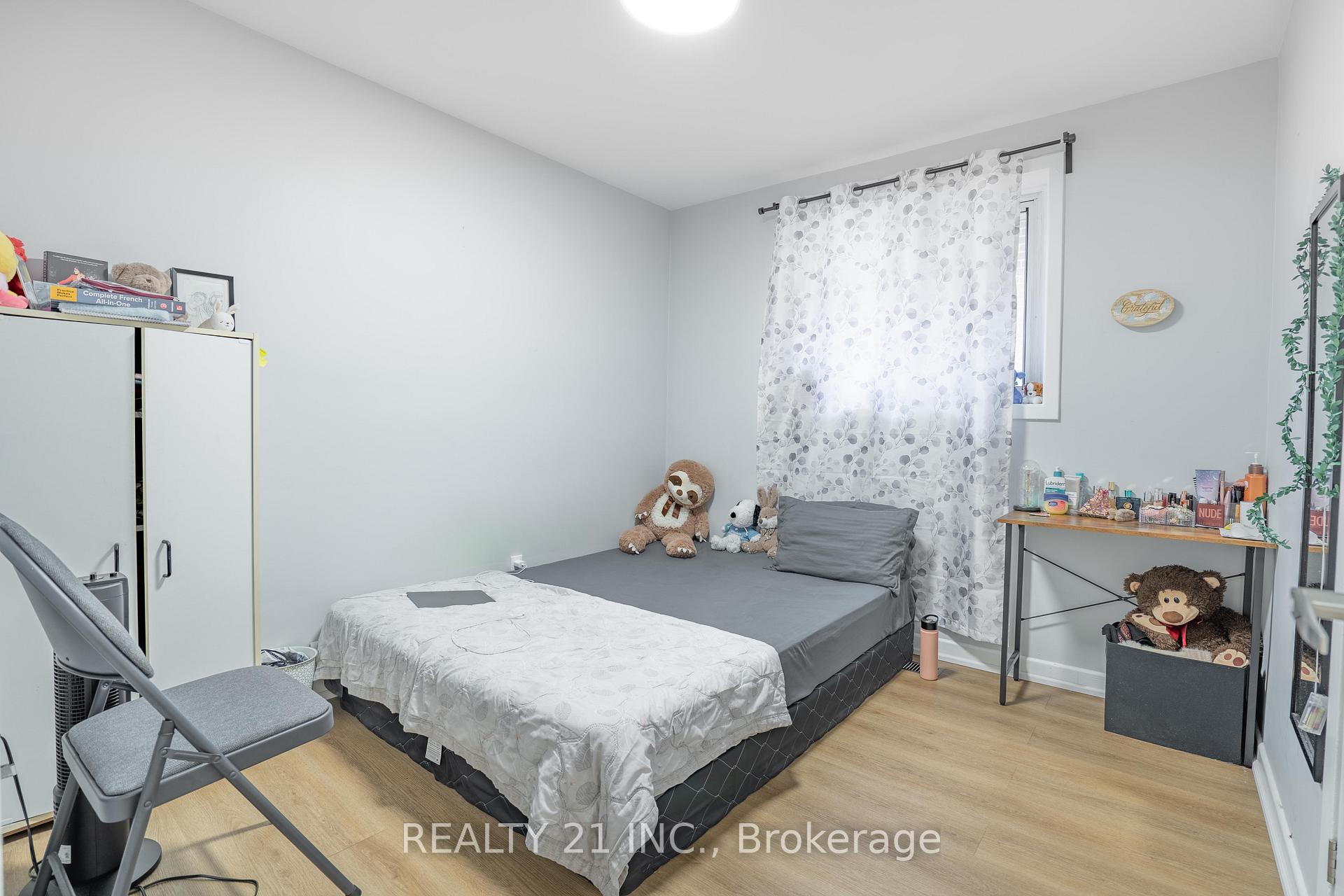 Photo 11 of 7 Brightside Drive, Scarborough, West Hill — HOMEH