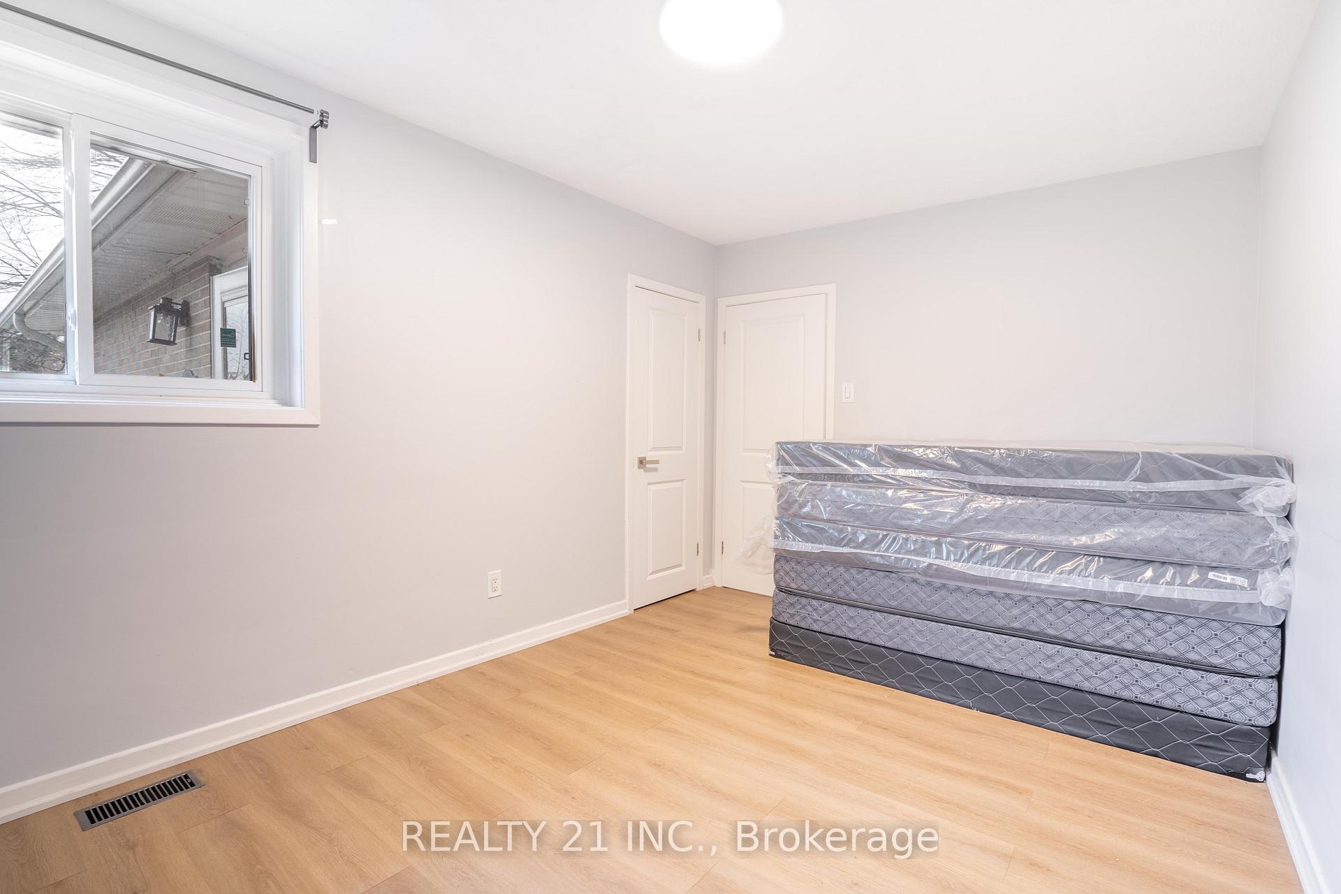 Photo 13 of 7 Brightside Drive, Scarborough, West Hill — HOMEH