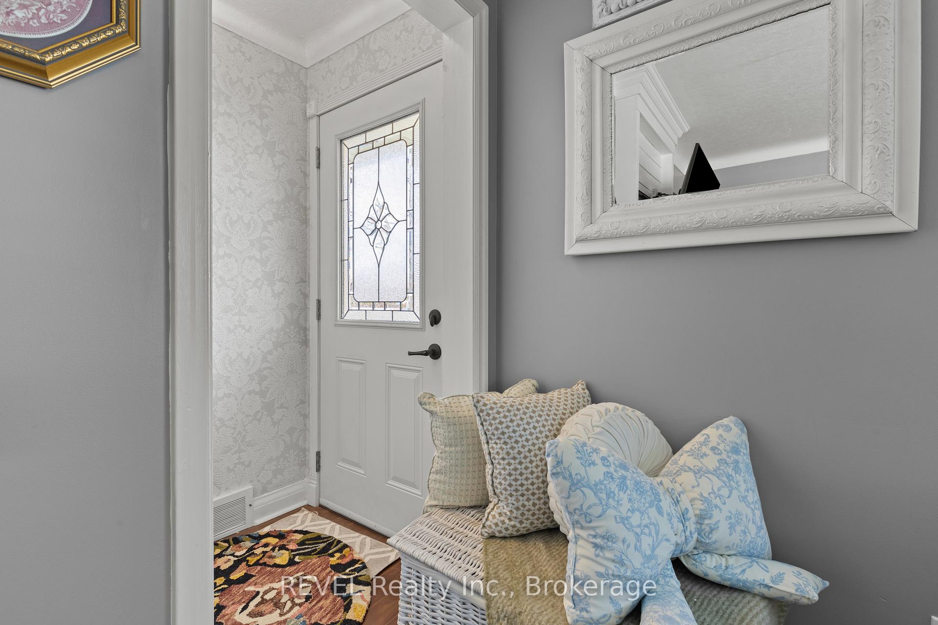 Photo 5 of 41 Rose Avenue, Thorold, Thorold Downtown — HOMEH