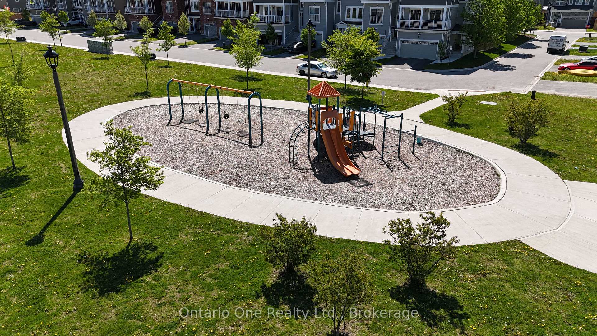 Photo 19 of 24 Surf Drive, Wasaga Beach — HOMEH
