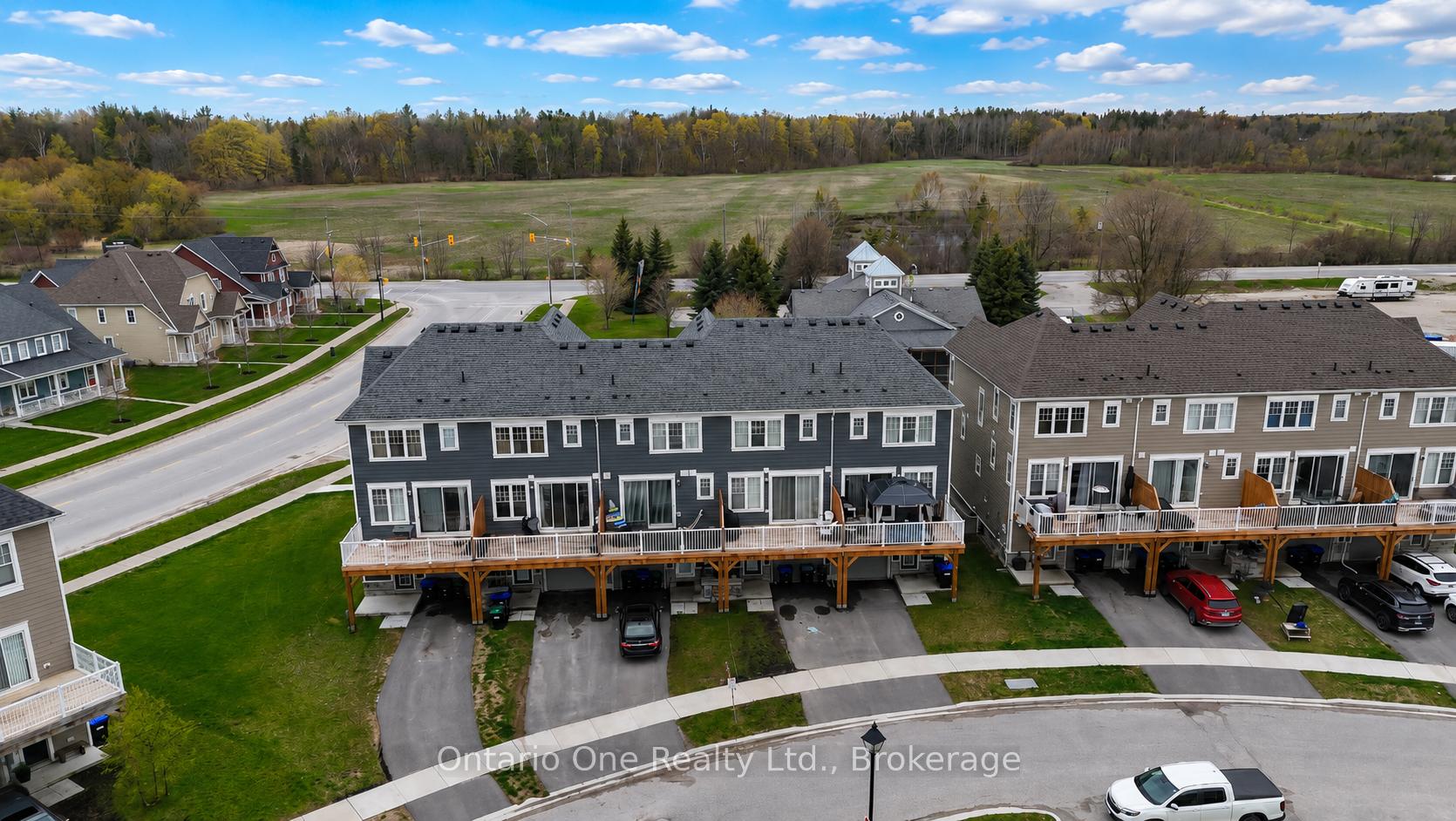 Photo 20 of 24 Surf Drive, Wasaga Beach — HOMEH