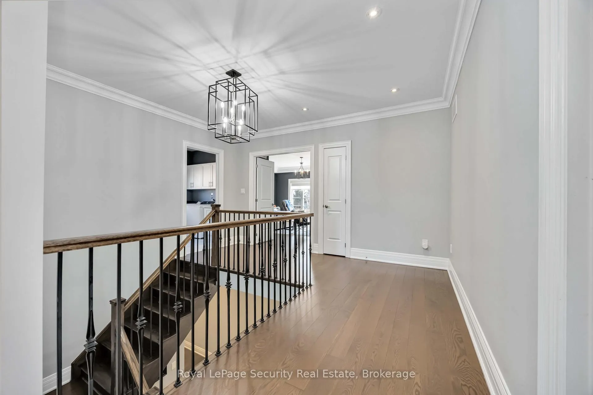 Photo 14 of 39 Endless Circle, Vaughan, Kleinburg — HOMEH
