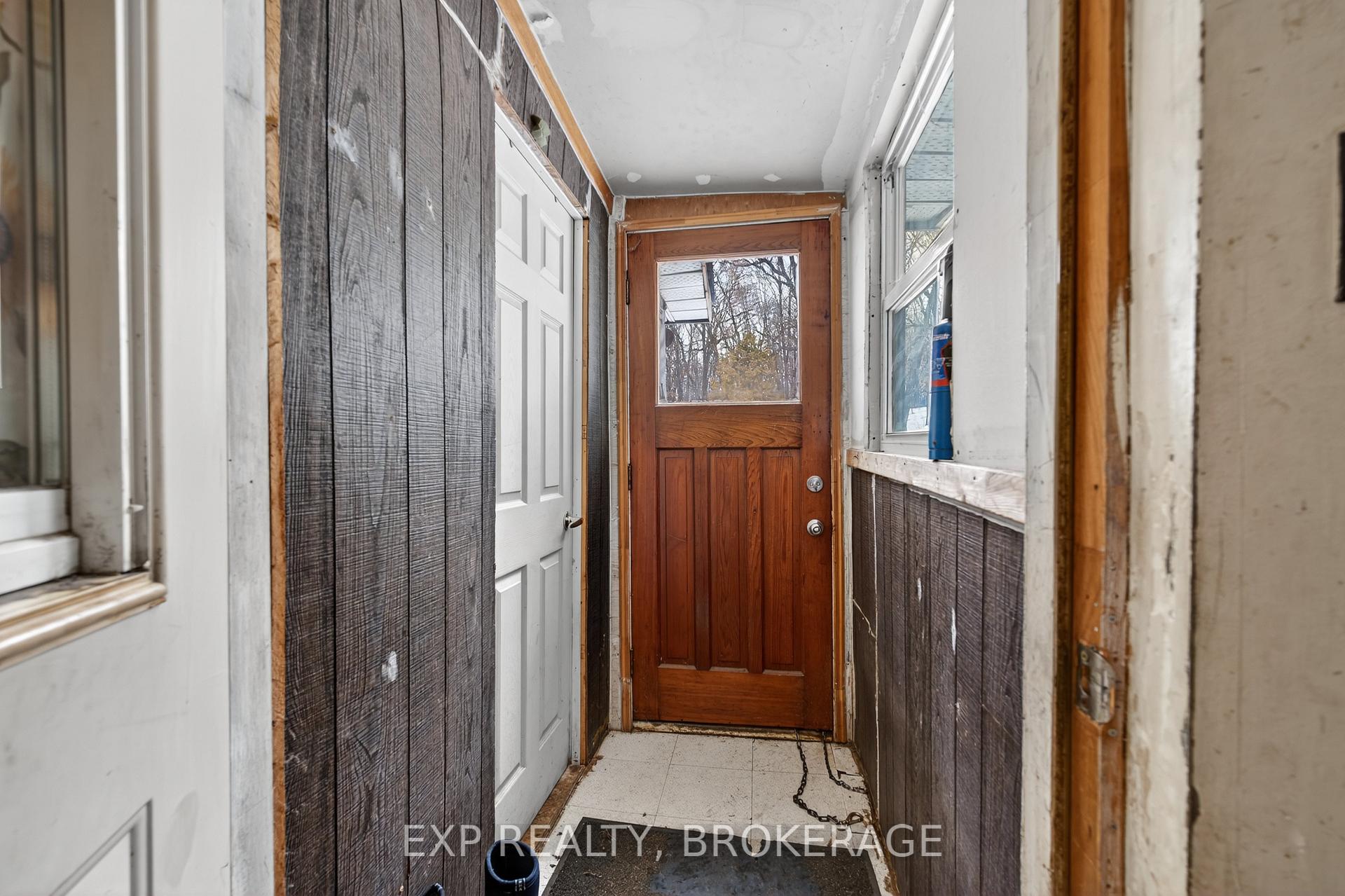 Photo 5 of 2295 Sydenham Road, Kingston, City North of 401 — HOMEH