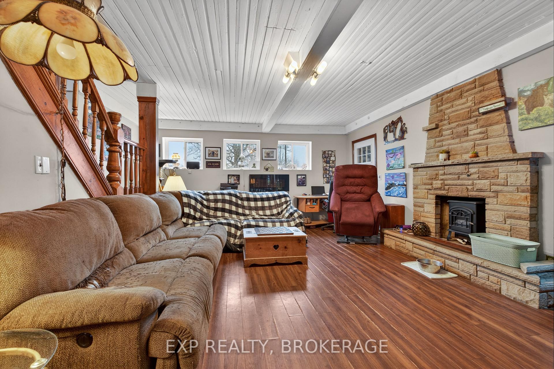 Photo 8 of 2295 Sydenham Road, Kingston, City North of 401 — HOMEH